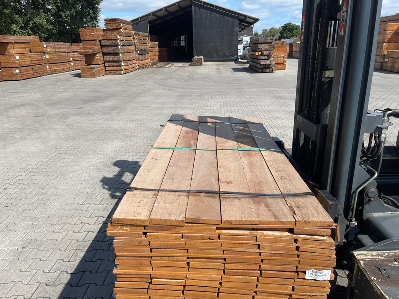 Guyana Teak Beschoeiingsplanken 20x150mm - lengte 200cm, 138 stuks