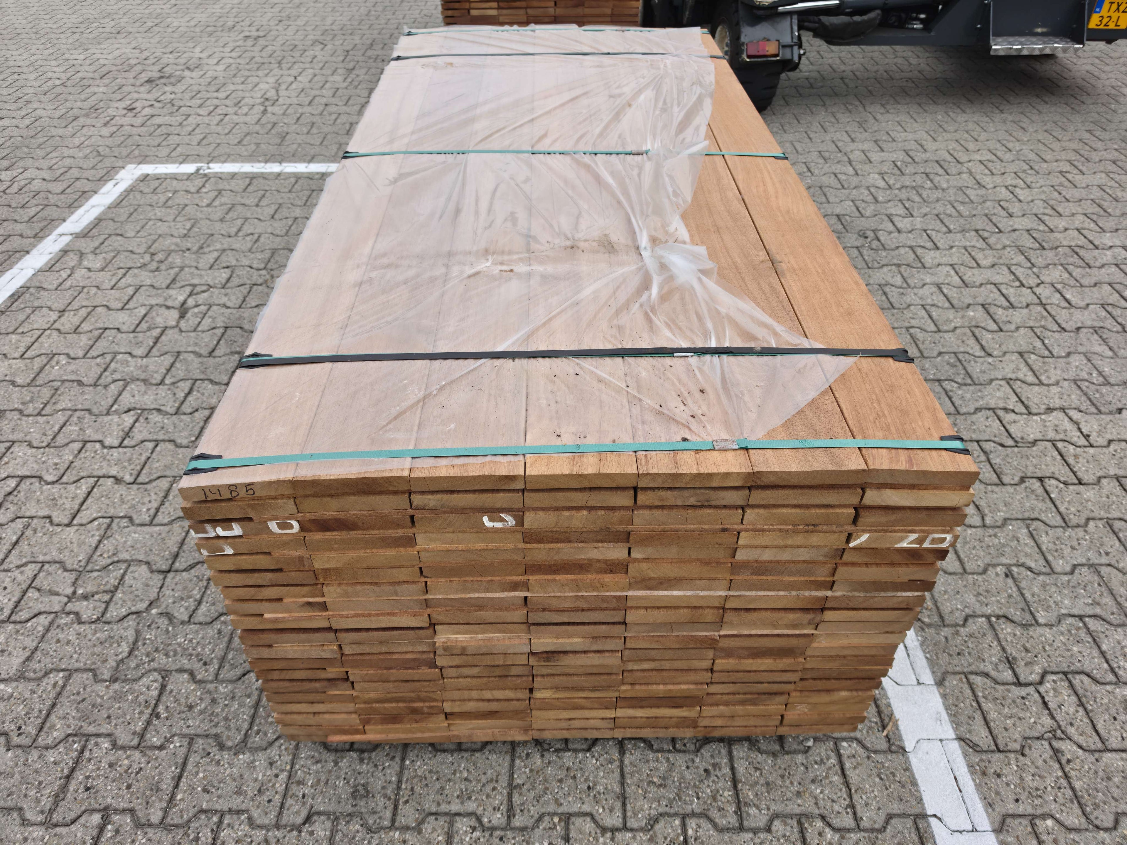Guyana Teak Geschaafd 25x145mm - lengte 215cm, 133 stuks