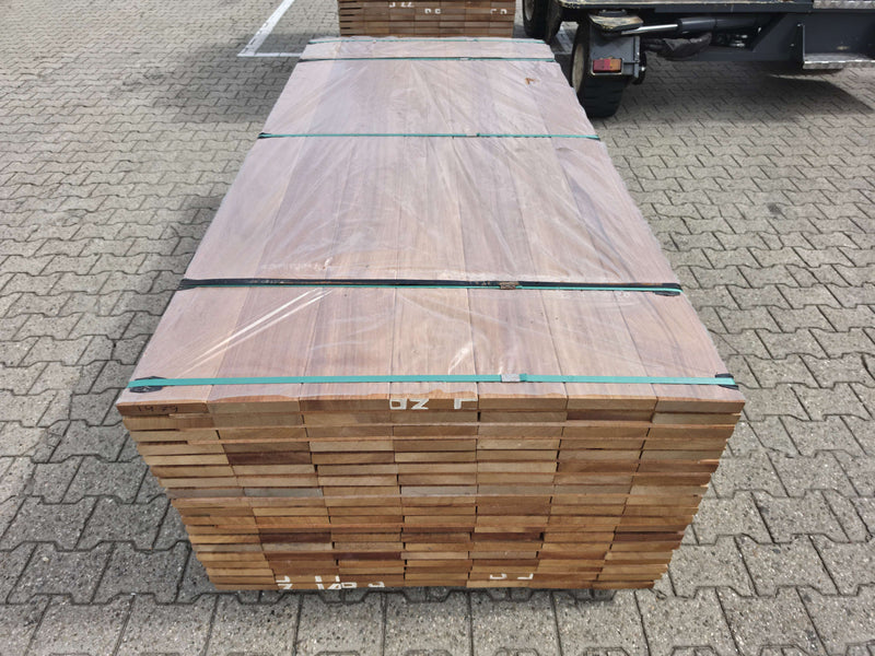 Guyana Teak Geschaafd 25x145mm - lengte 215cm, 133 stuks