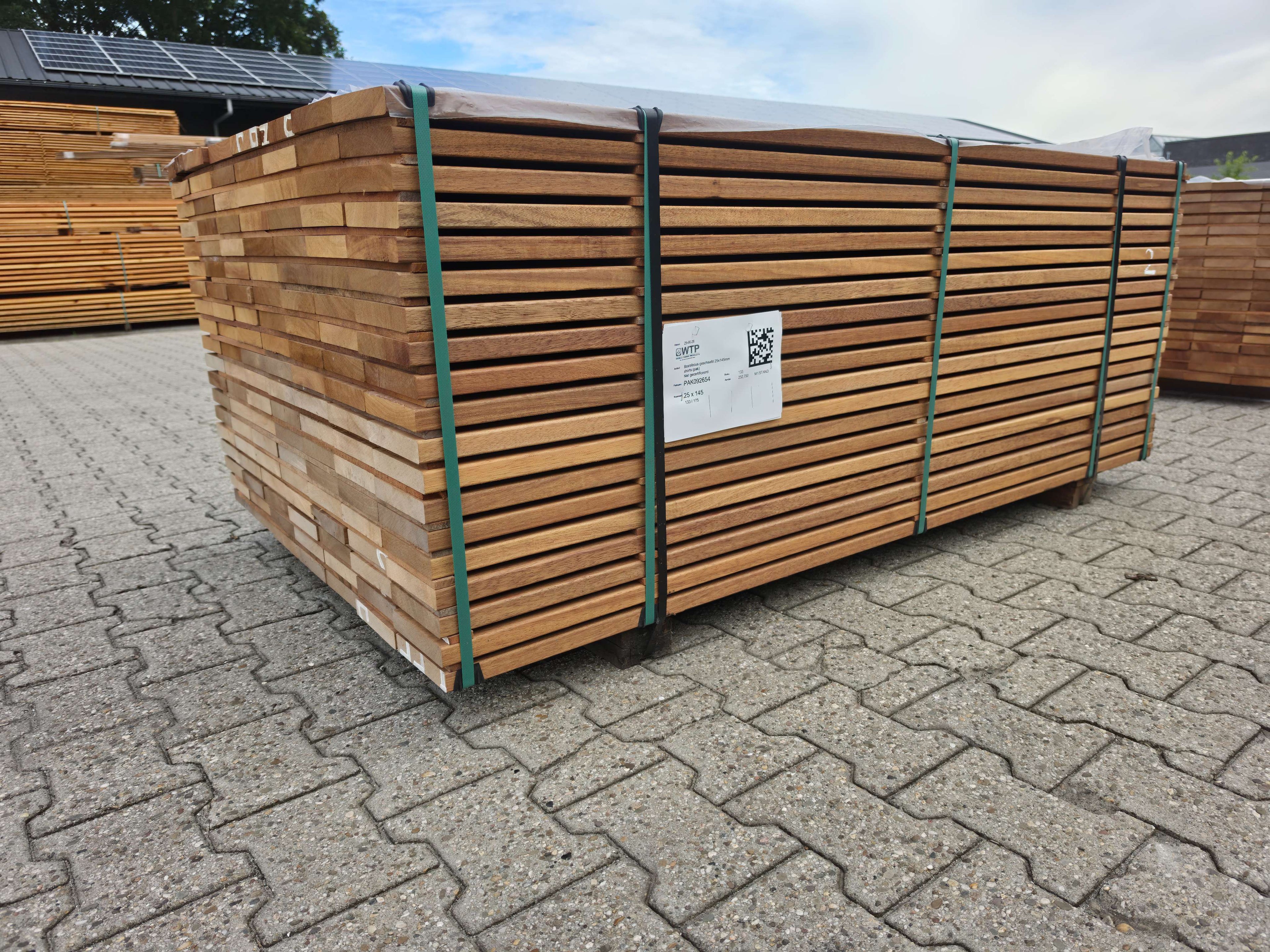 Guyana Teak Geschaafd 25x145mm - lengte 175cm, 133 stuks