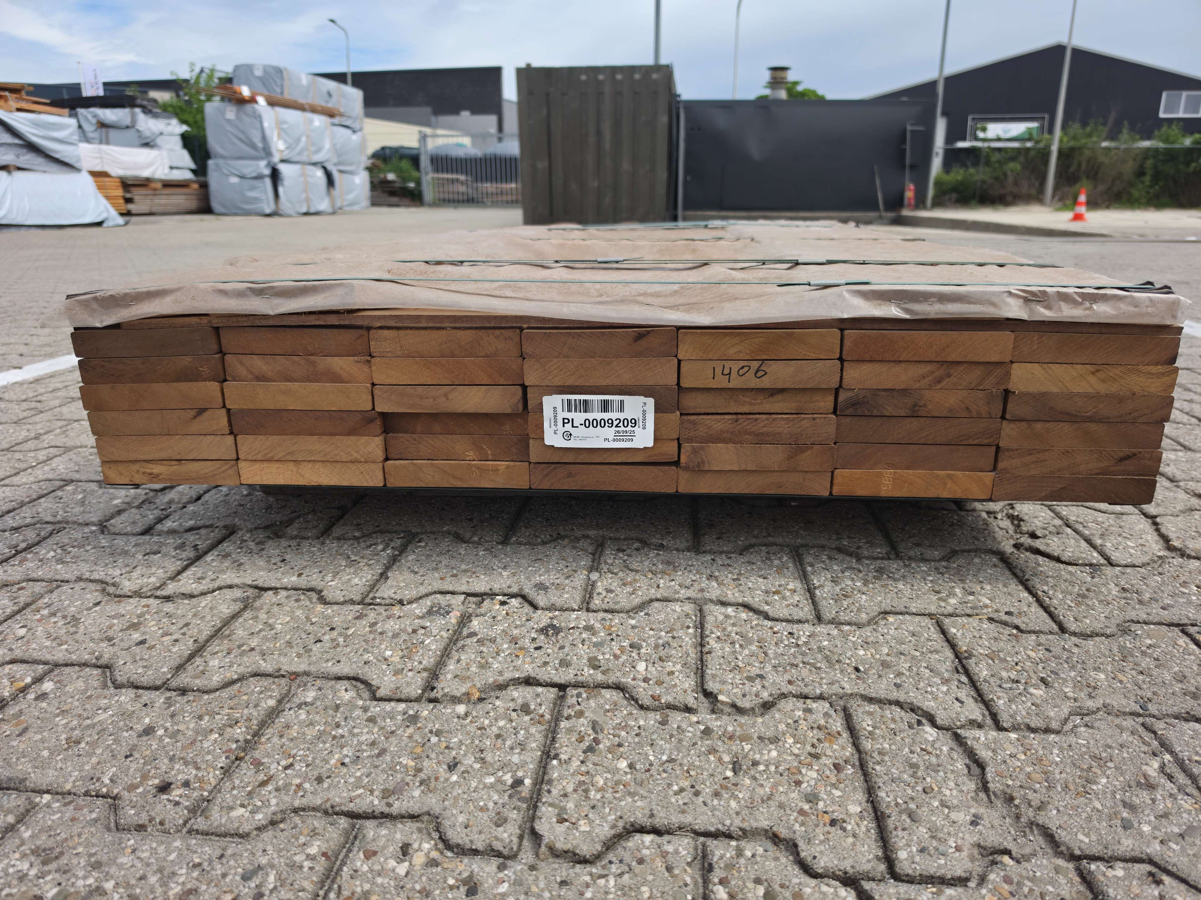 Guyana Teak Geschaafd 25x140mm - lengte 155cm, 46 stuks