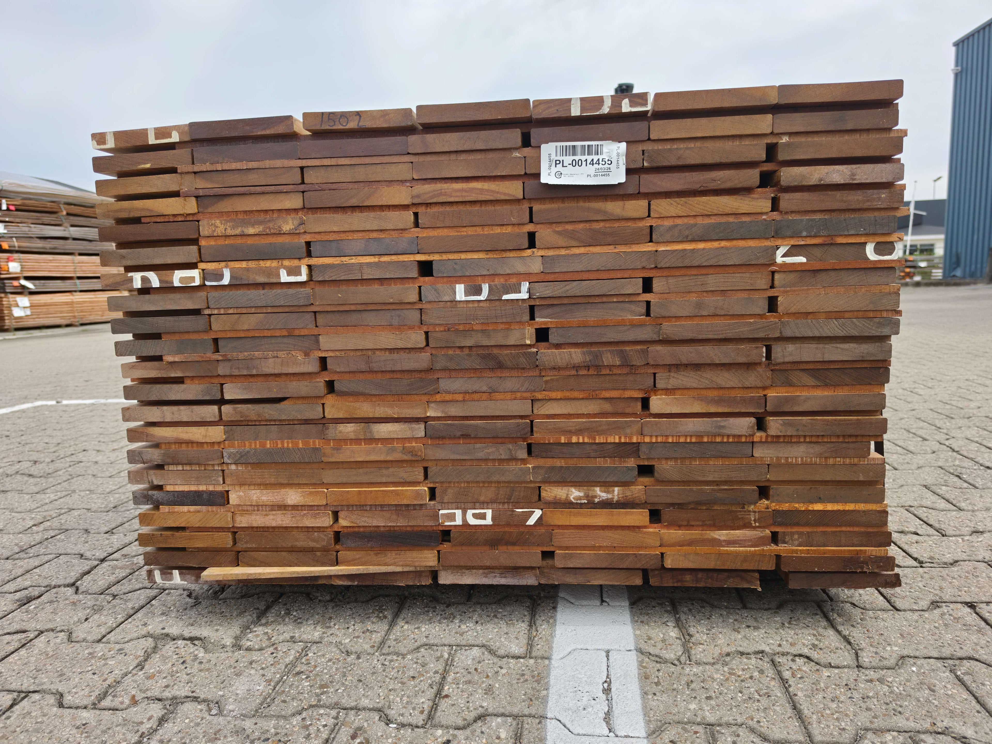 Guyana Ipé Geschaafd 21x140mm (Country Grade) - lengte 370cm, 147 stuks