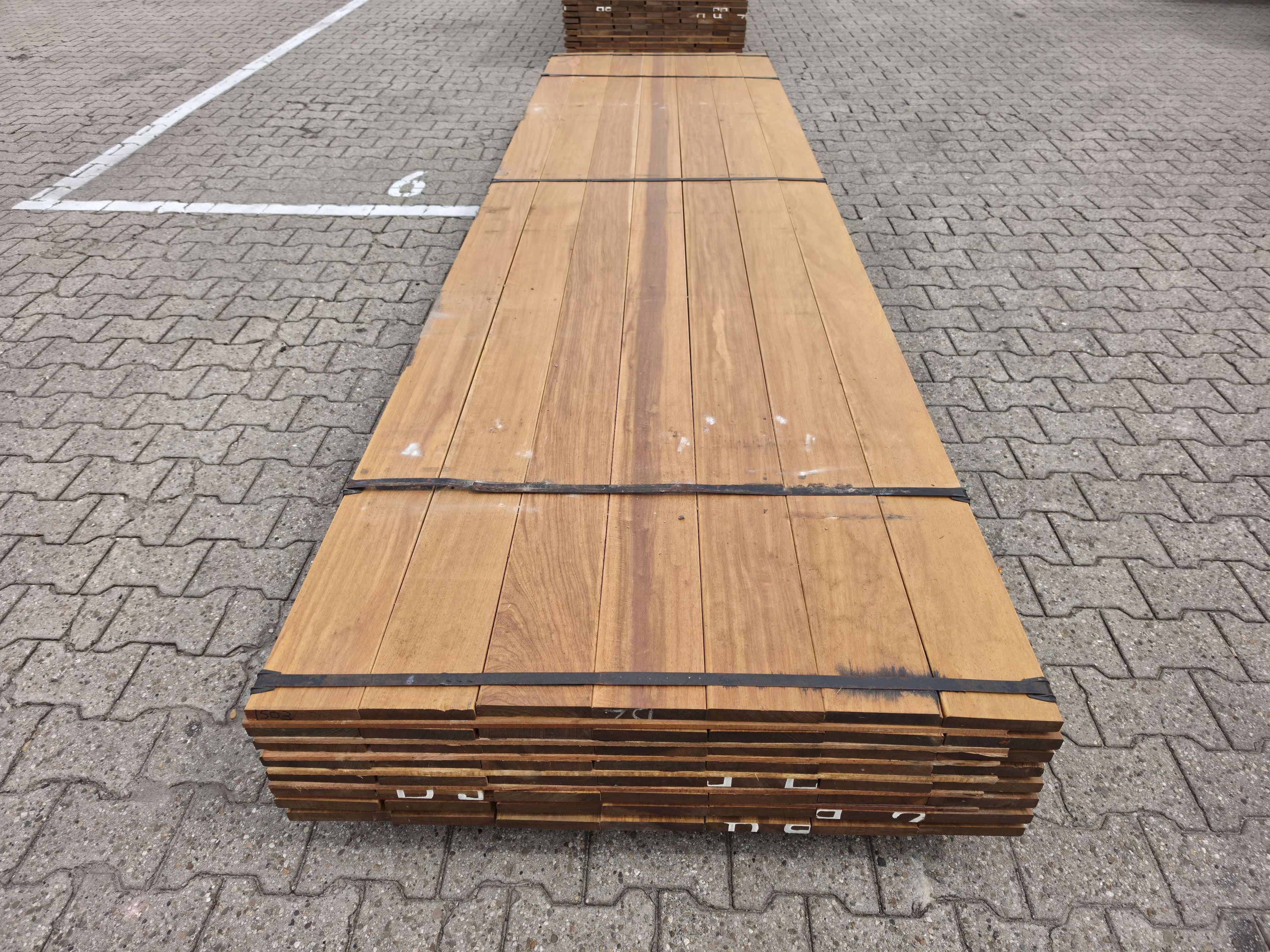 Guyana Ipé Geschaafd 21x140mm (Country Grade)  - lengte 370cm, 56 stuks