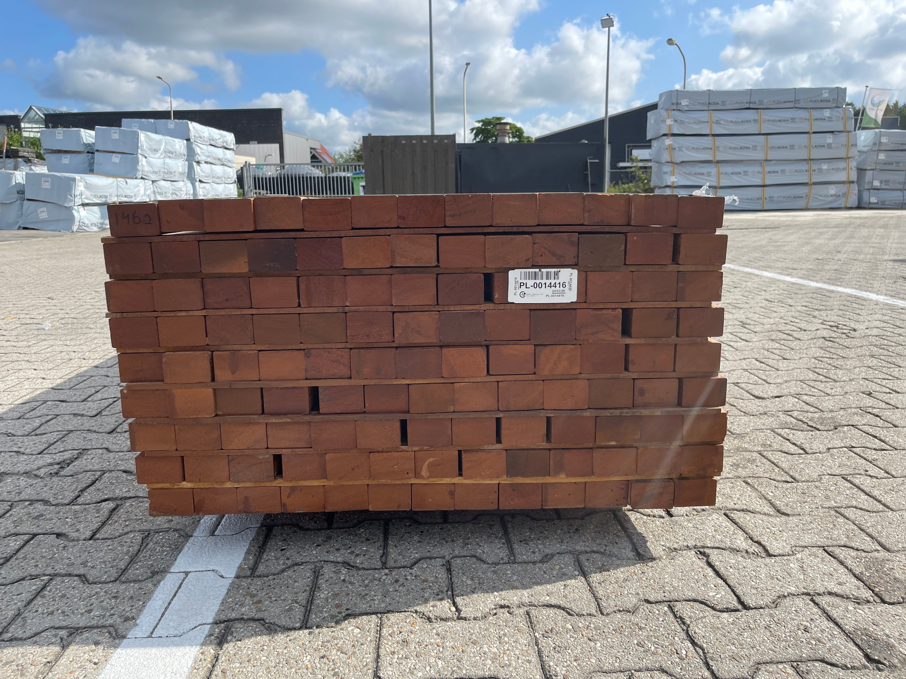 Angelim Pedra Onderliggers Geschaafd 45x68mm - Lengte 500cm, 117 stuks