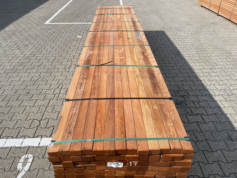 Angelim Pedra Onderliggers Geschaafd 45x68mm - Lengte 450cm, 169 stuks