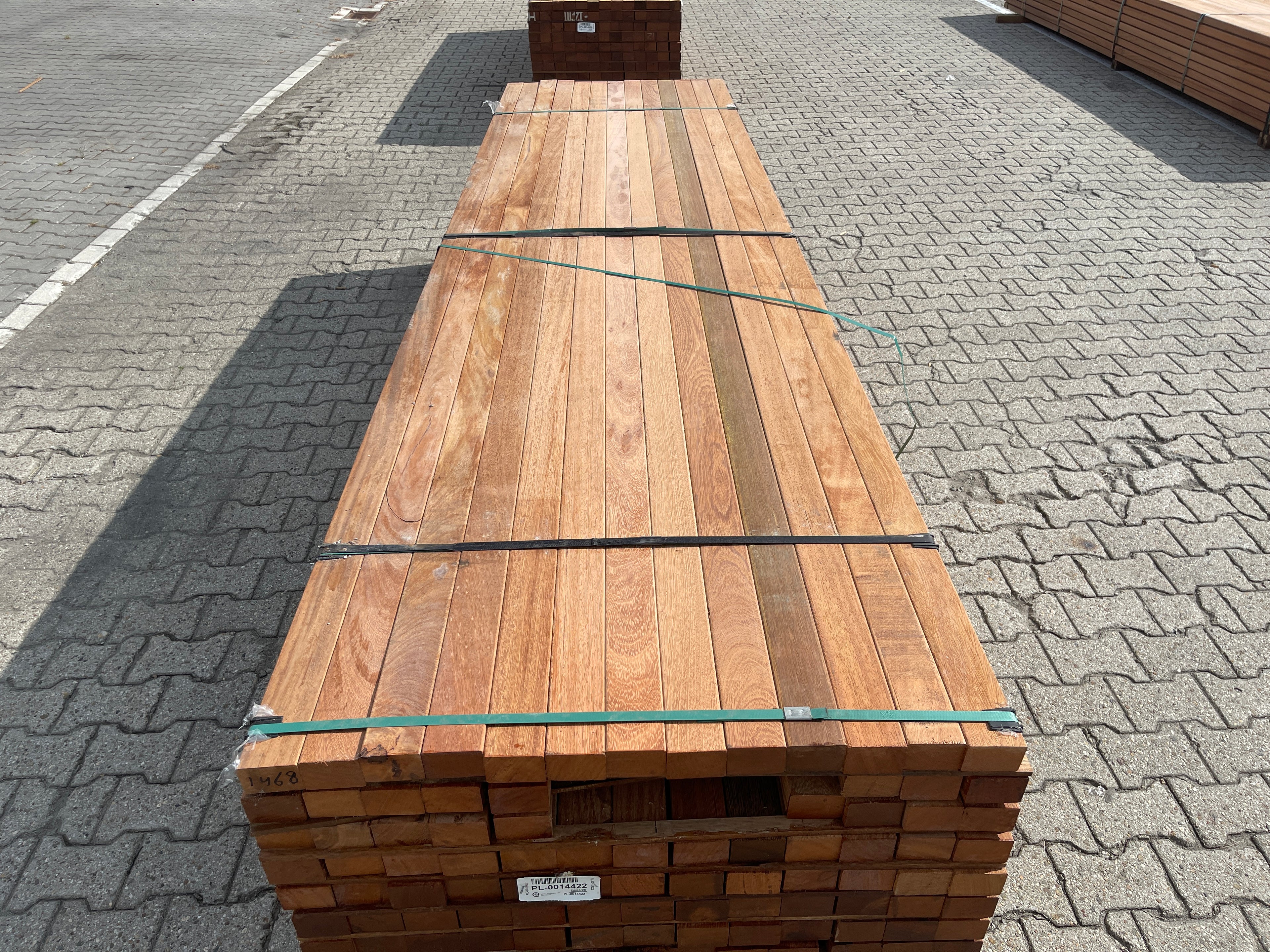 Angelim Pedra Onderliggers Geschaafd 45x68mm - Lengte 350cm, 147 stuks