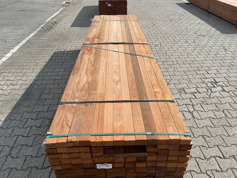 Angelim Pedra Onderliggers Geschaafd 45x68mm - Lengte 350cm, 147 stuks
