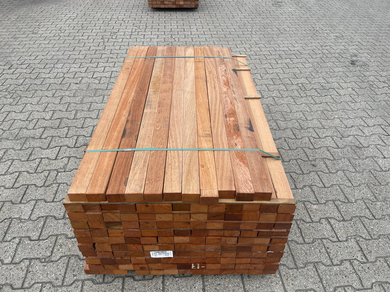 Angelim Pedra Onderliggers Geschaafd 45x68mm - Lengte 150cm, 141 stuks