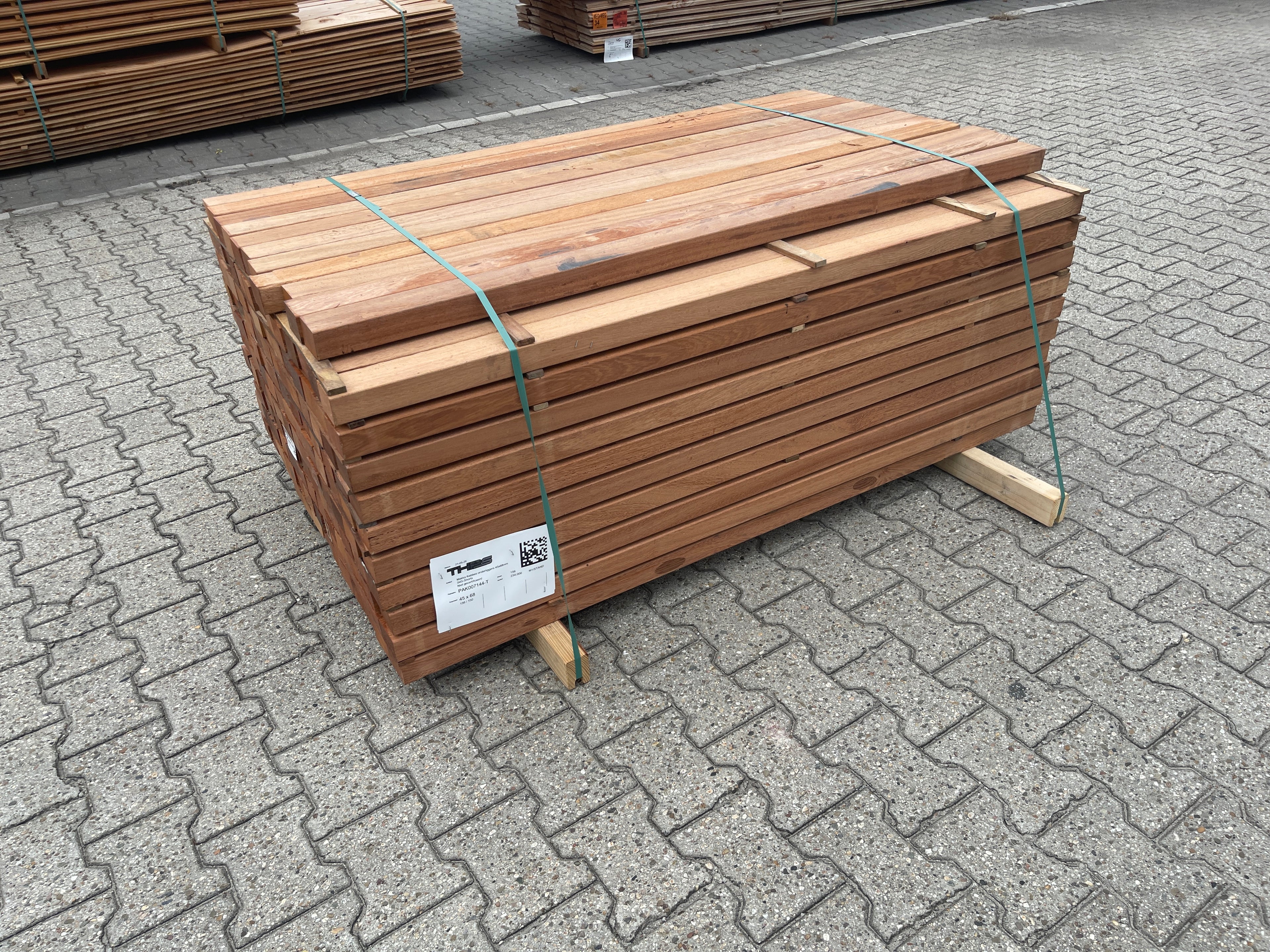 Angelim Pedra Onderliggers Geschaafd 45x68mm - Lengte 150cm, 141 stuks