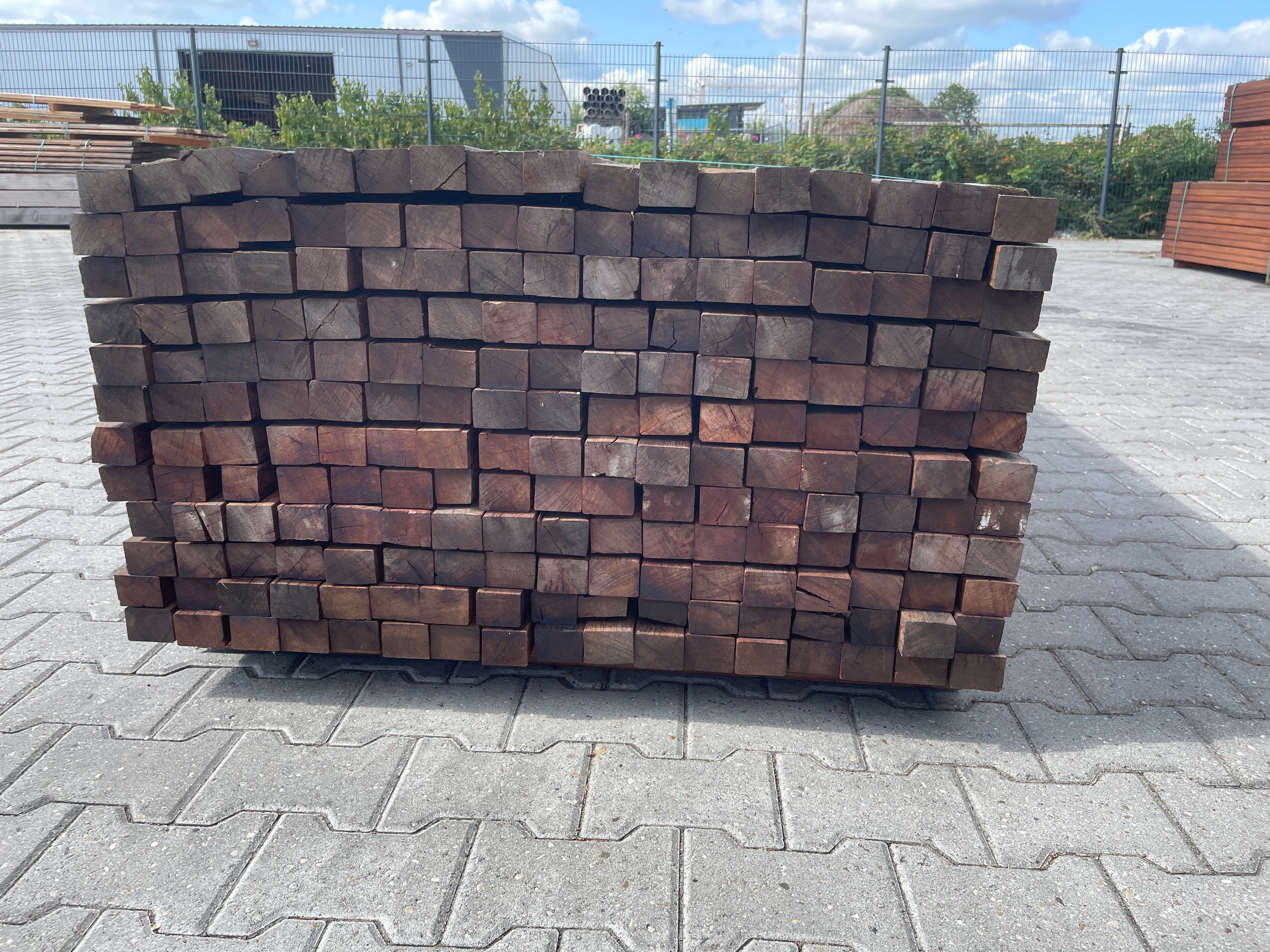 Okan Hardhouten Onderregels Geschaafd 42x57mm - Lengte 395cm, 204 stuks