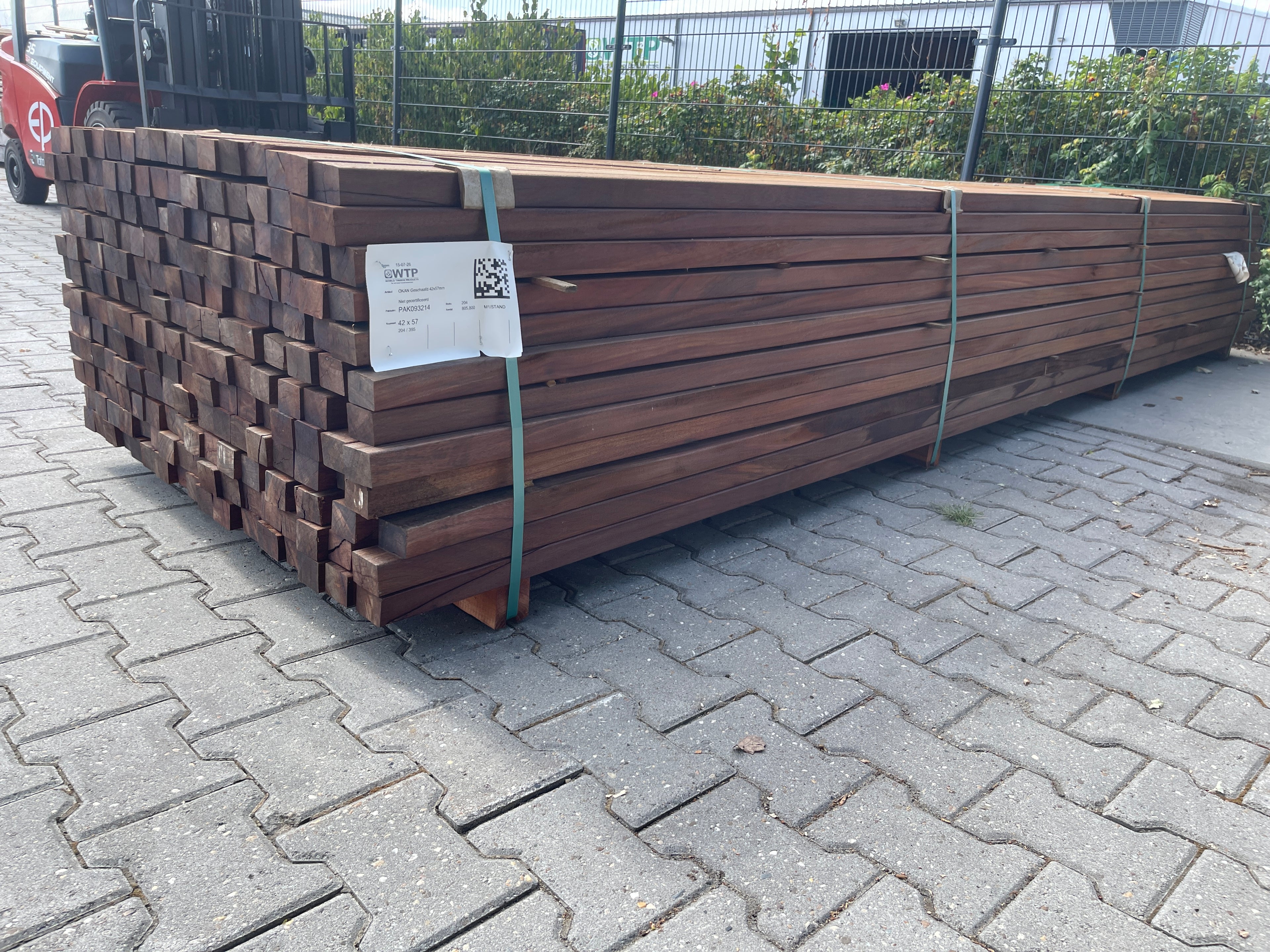 Okan Hardhouten Onderregels Geschaafd 42x57mm - Lengte 395cm, 204 stuks