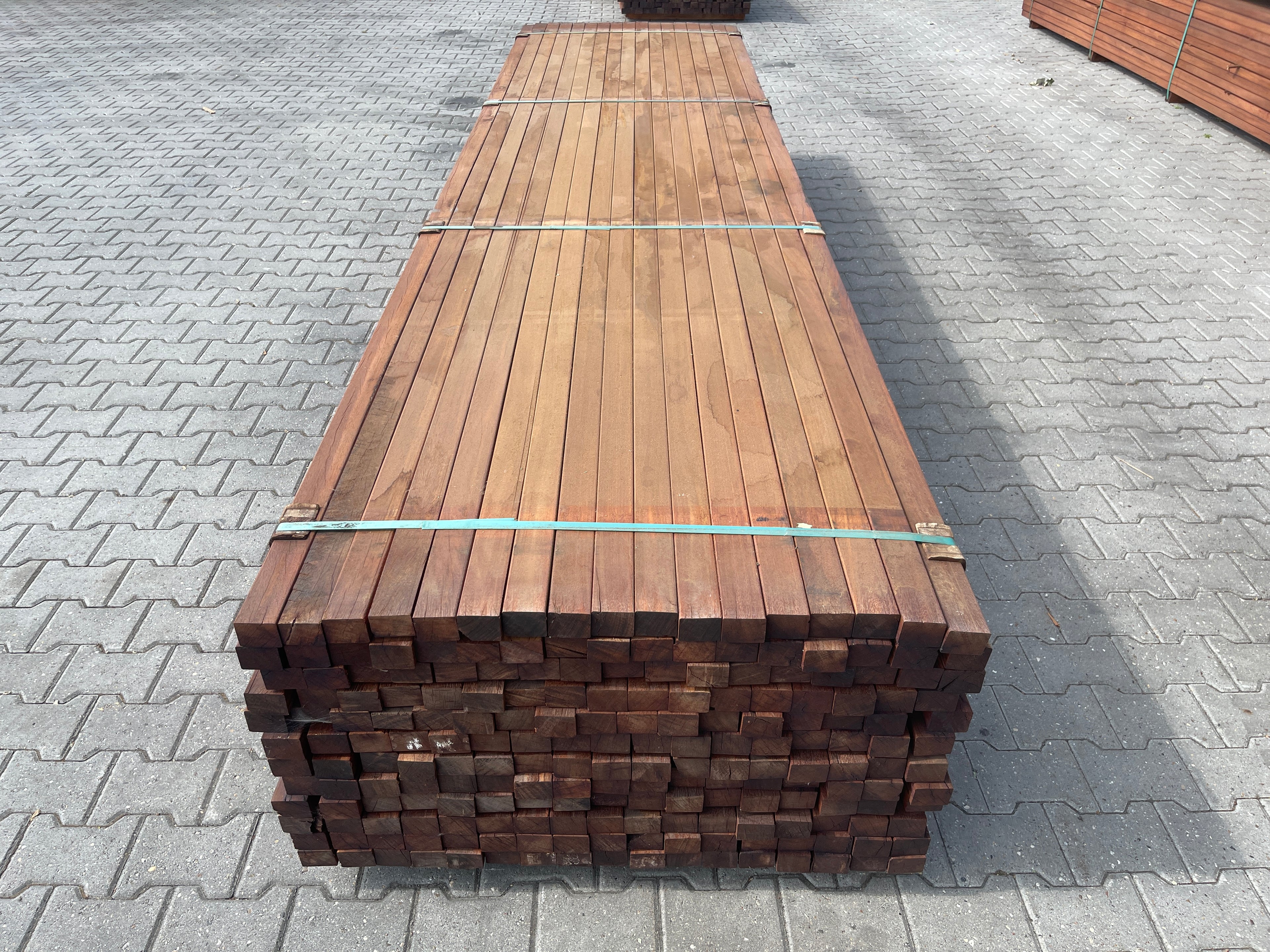 Okan Hardhouten Onderregels Geschaafd 42x57mm - Lengte 395cm, 204 stuks