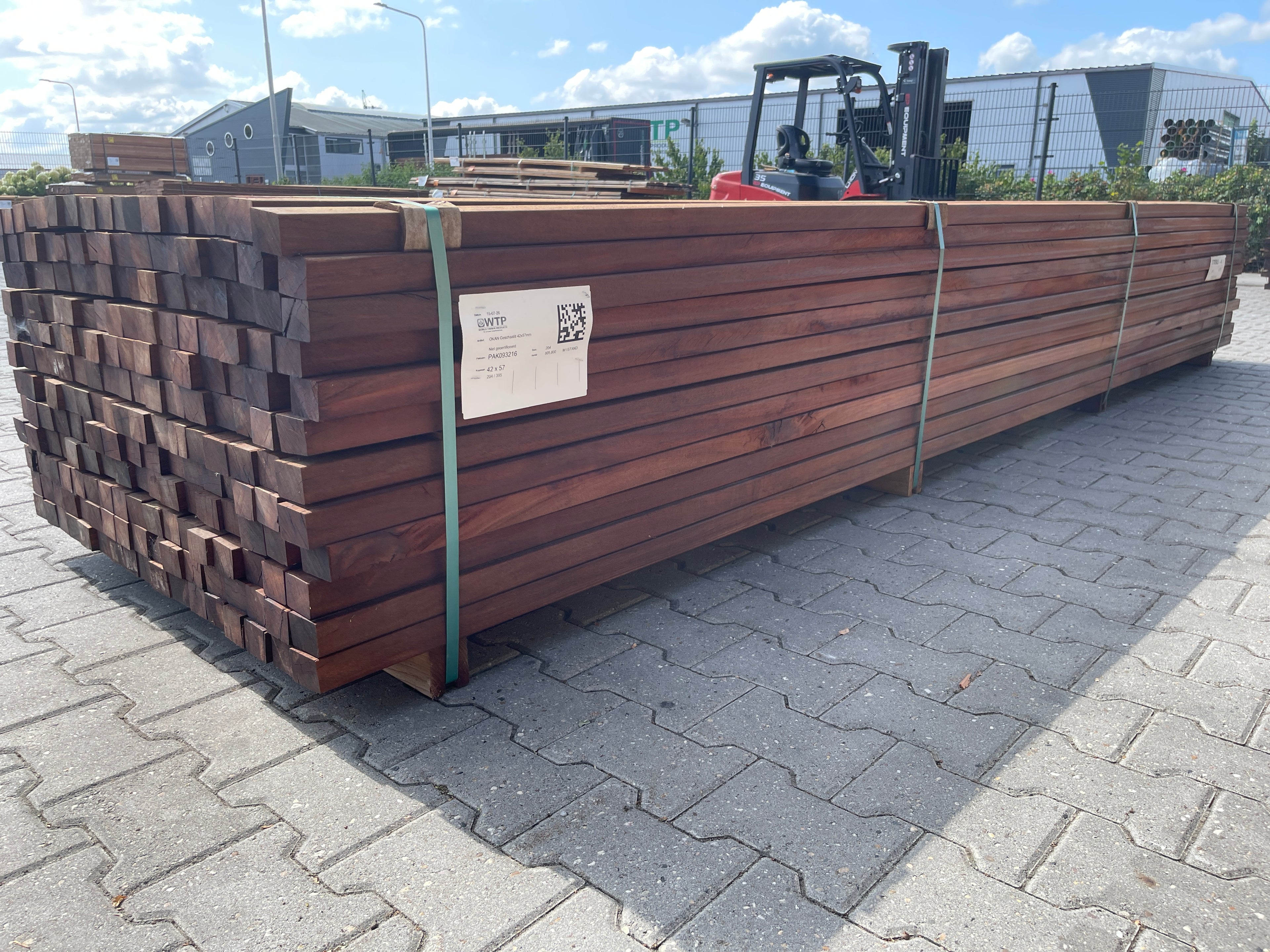 Okan Hardhouten Onderregels Geschaafd 42x57mm - Lengte 395cm, 204 stuks