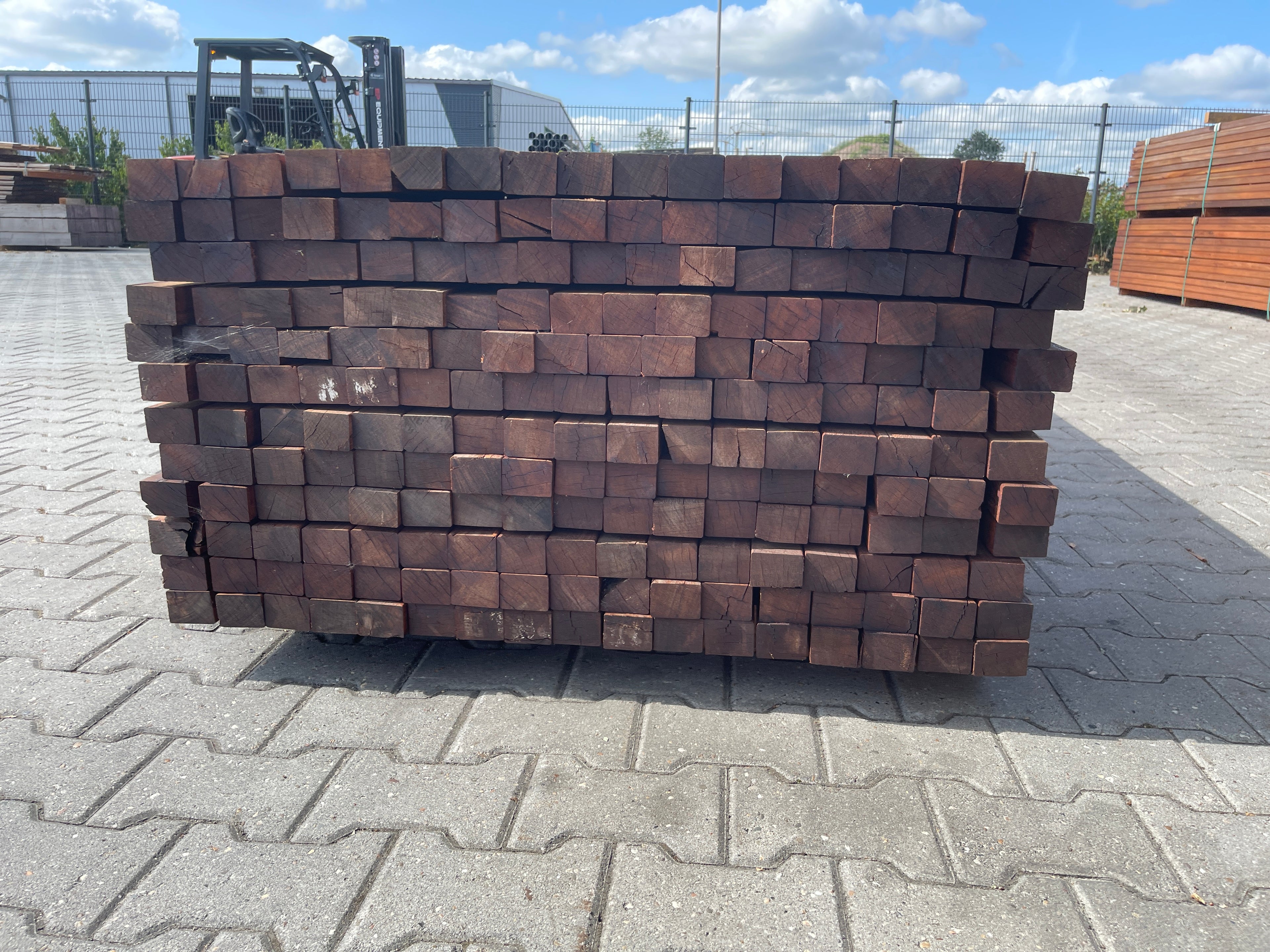 Okan Hardhouten Onderregels Geschaafd 42x57mm - Lengte 395cm, 204 stuks