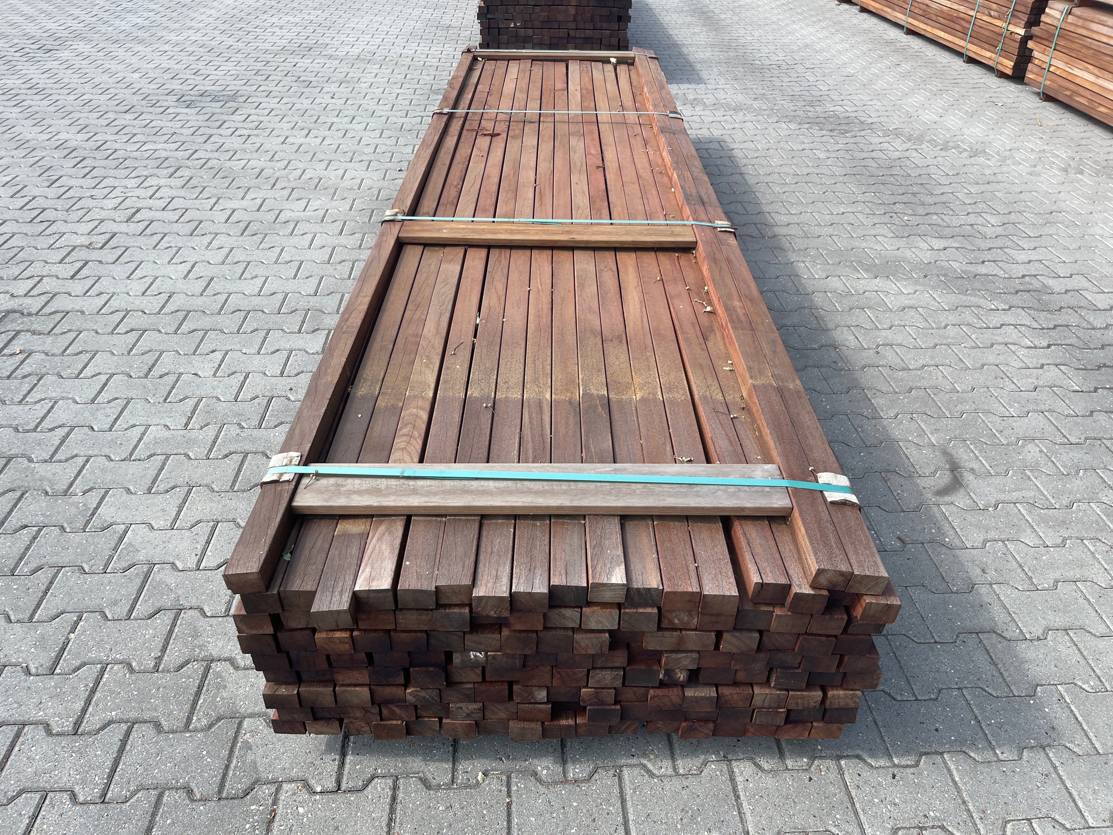 Okan Hardhouten Onderregels Geschaafd 42x57mm - Lengte 395cm, 139 stuks