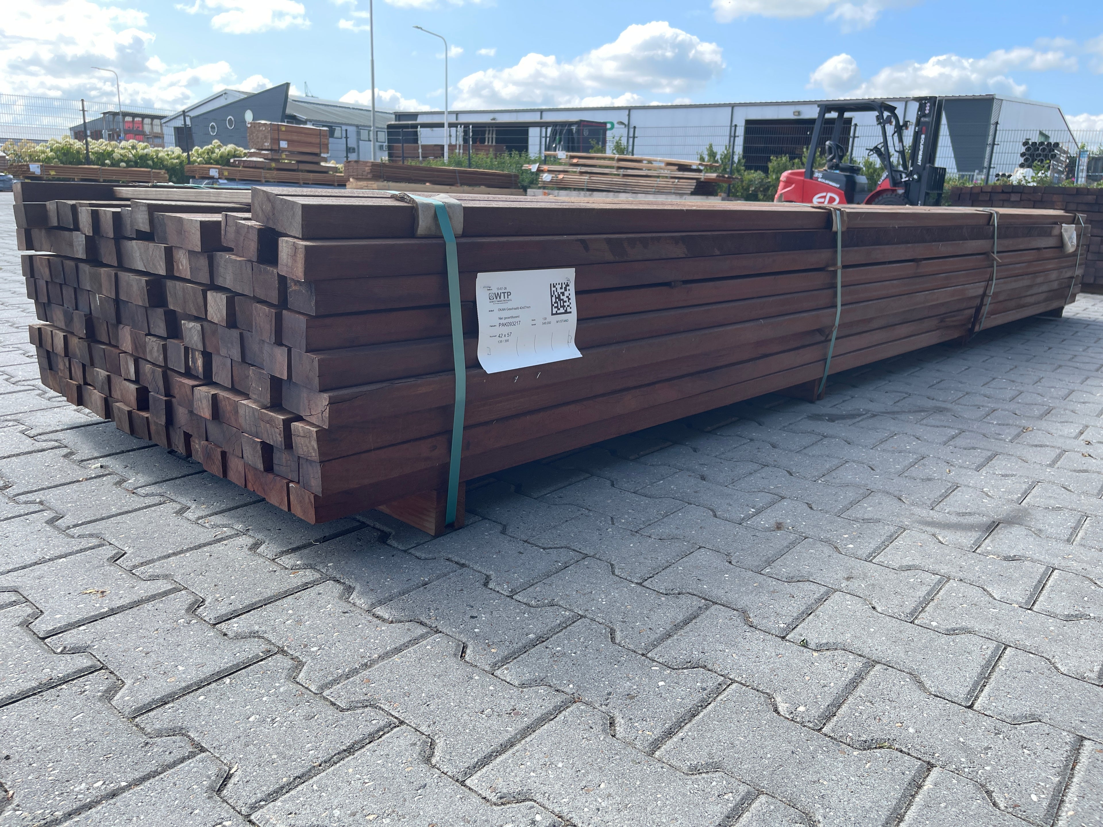 Okan Hardhouten Onderregels Geschaafd 42x57mm - Lengte 395cm, 139 stuks