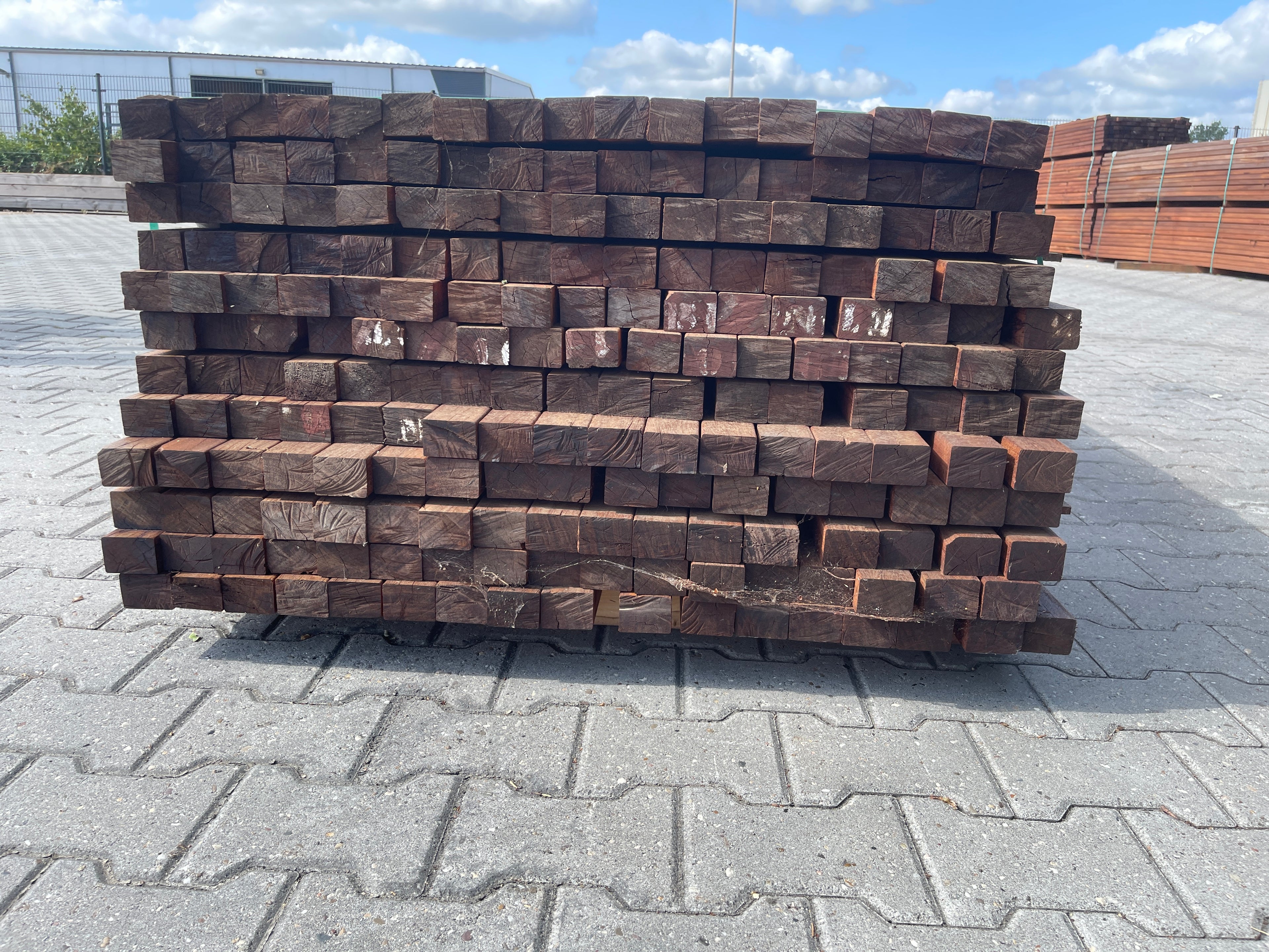 Okan Hardhouten Onderregels Geschaafd 42x57mm - Lengte 335cm, 204 stuks
