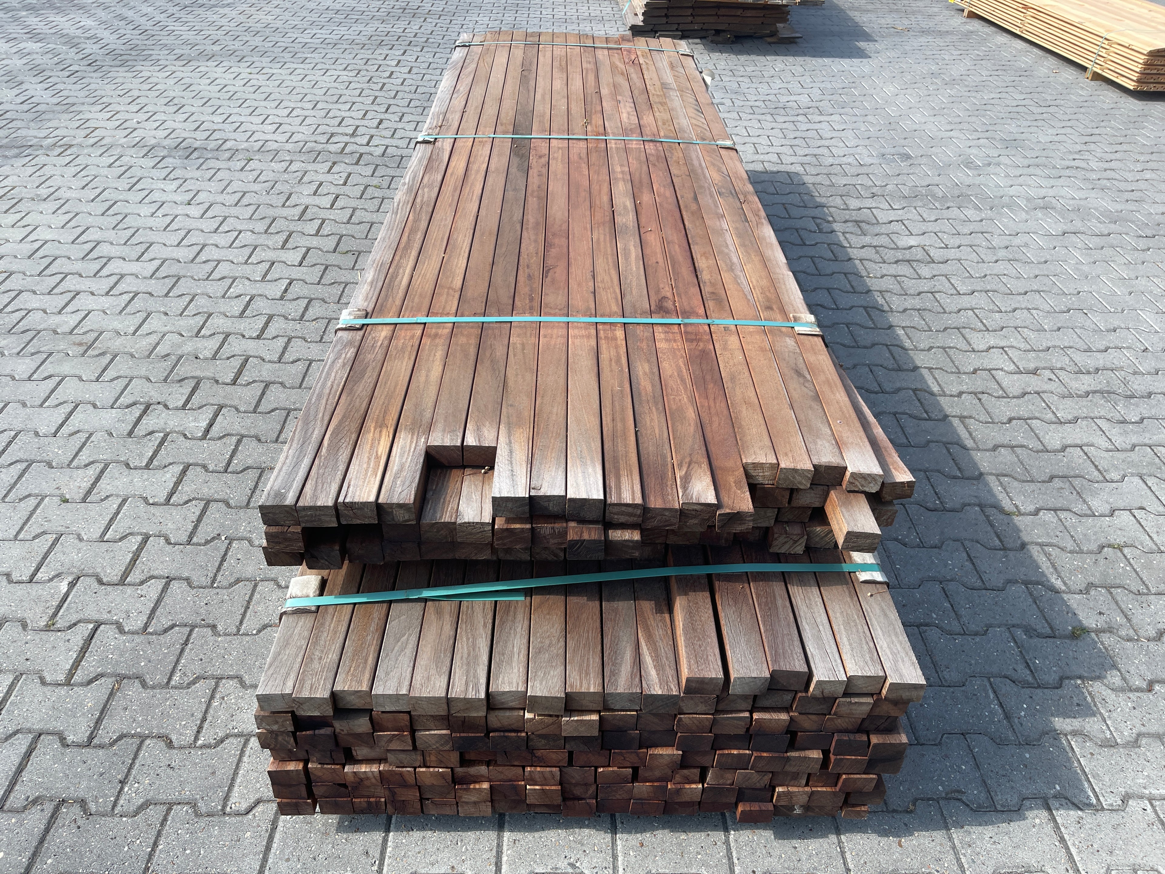Okan Hardhouten Onderregels Geschaafd 42x57mm - Lengte 79/305cm, 125/335cm
