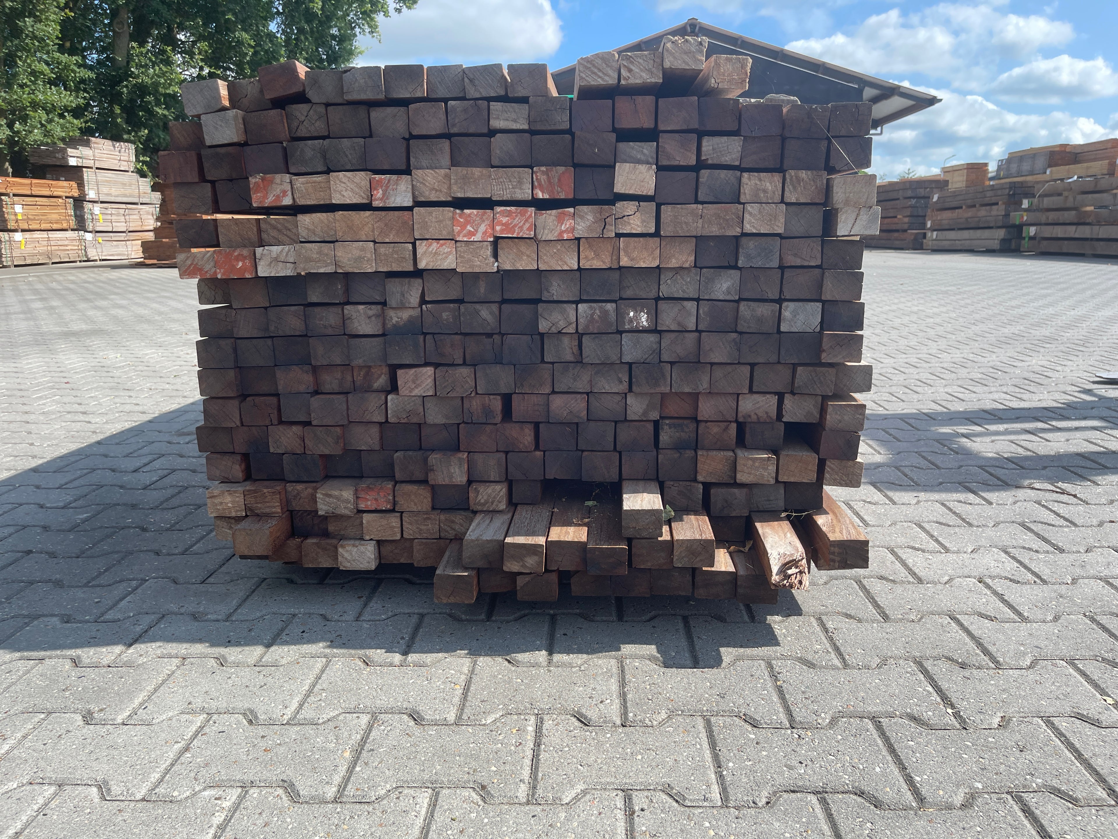 Okan Hardhouten Onderregels Geschaafd 42x57mm - Lengte 3/275cm, 269/305cm