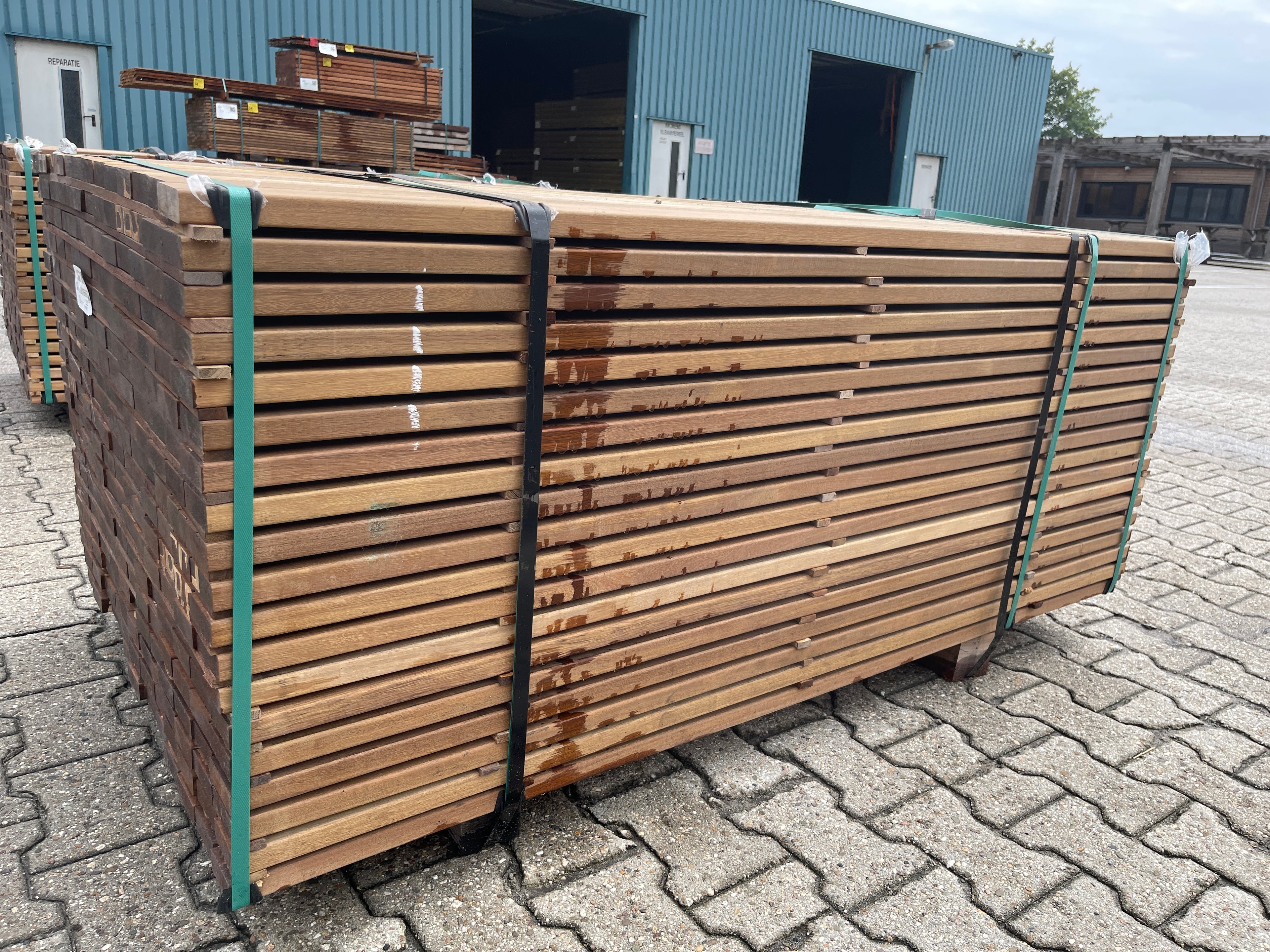 Guyana Ipé Planken Geschaafd 25x70mm - Lengte 155cm, 247 stuks