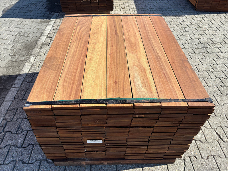 Guyana Teak Planken Geschaafd 21x145mm - Lengte 125cm, 189 stuks