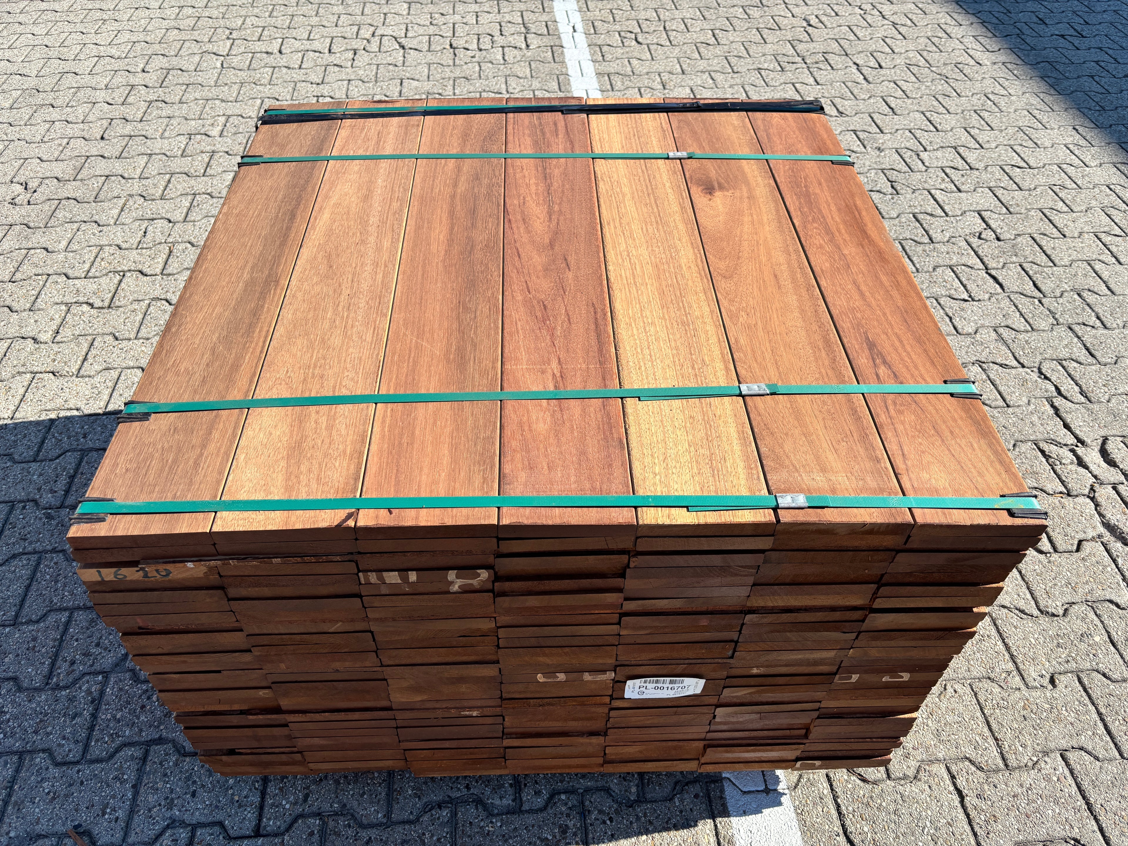 Guyana Teak Planken Geschaafd 21x145mm - Lengte 100cm, 189 stuks