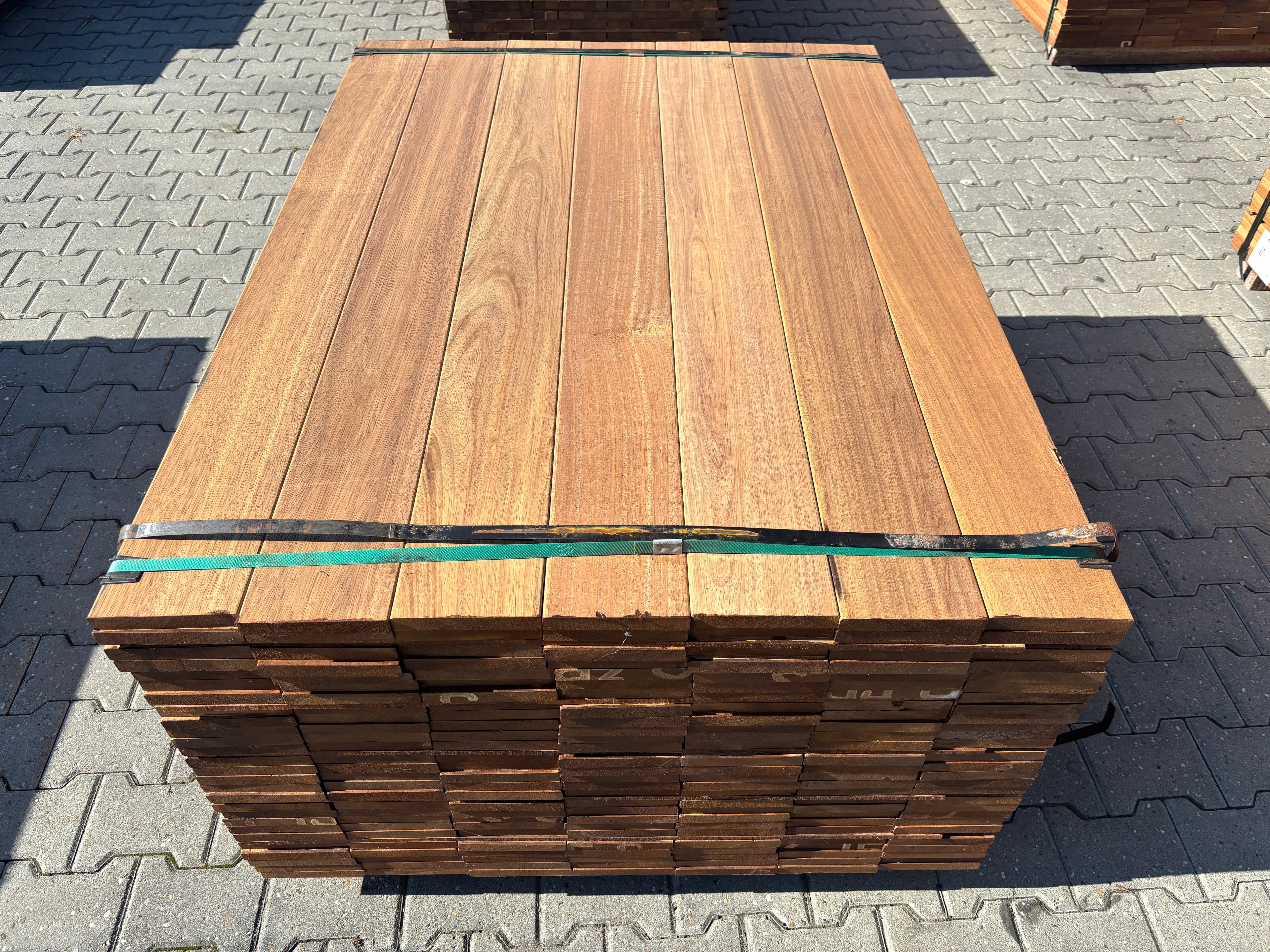 Guyana Teak Planken Geschaafd 21x145mm - Lengte 140cm, 189 stuks