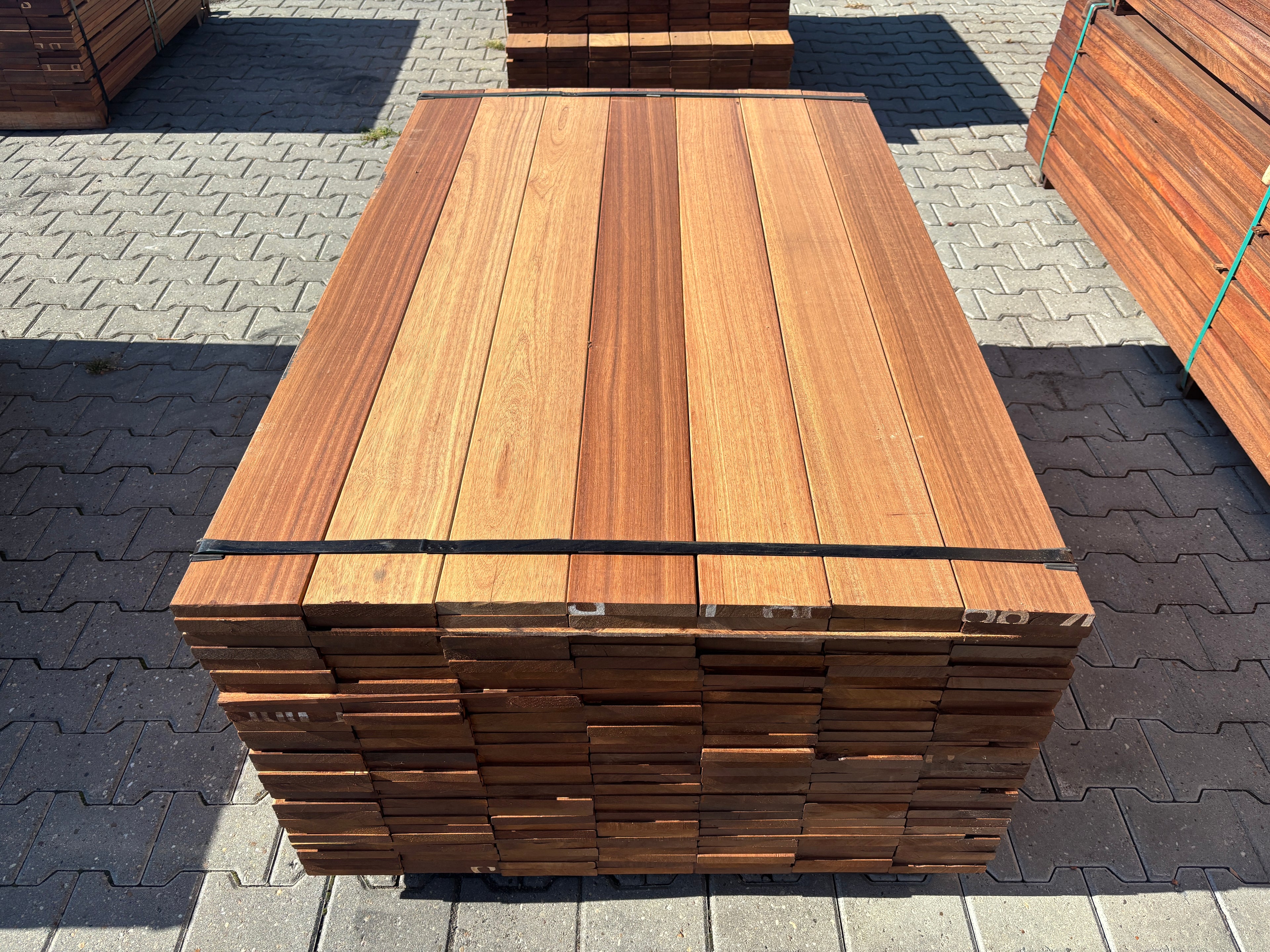 Guyana Teak Planken Geschaafd 21x145mm - Lengte 155cm, 189 stuks