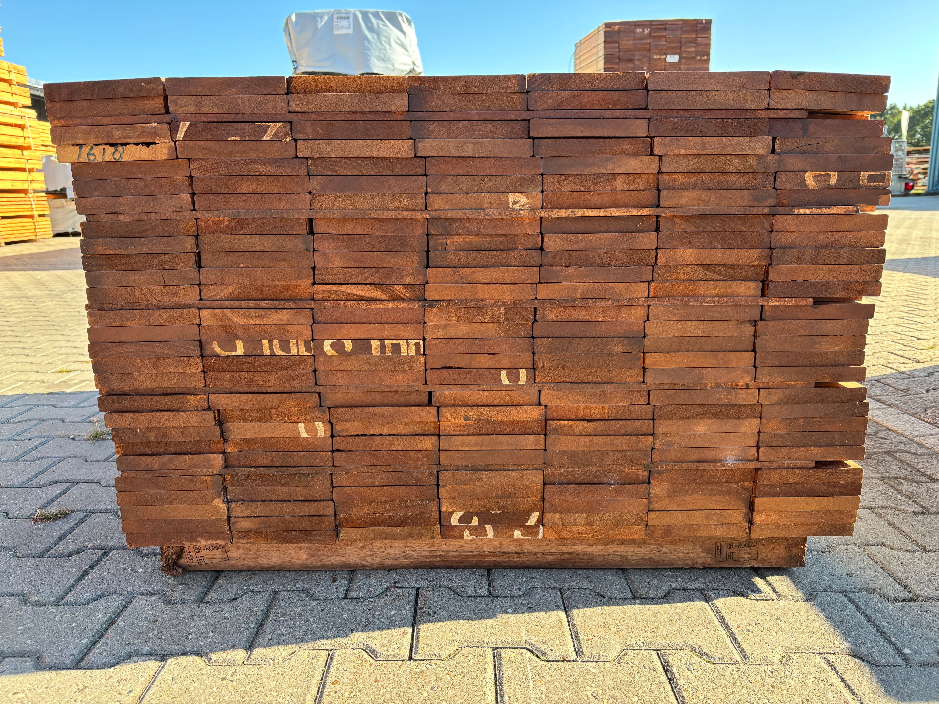 Guyana Teak Planken Geschaafd 21x145mm - Lengte 125cm, 189 stuks