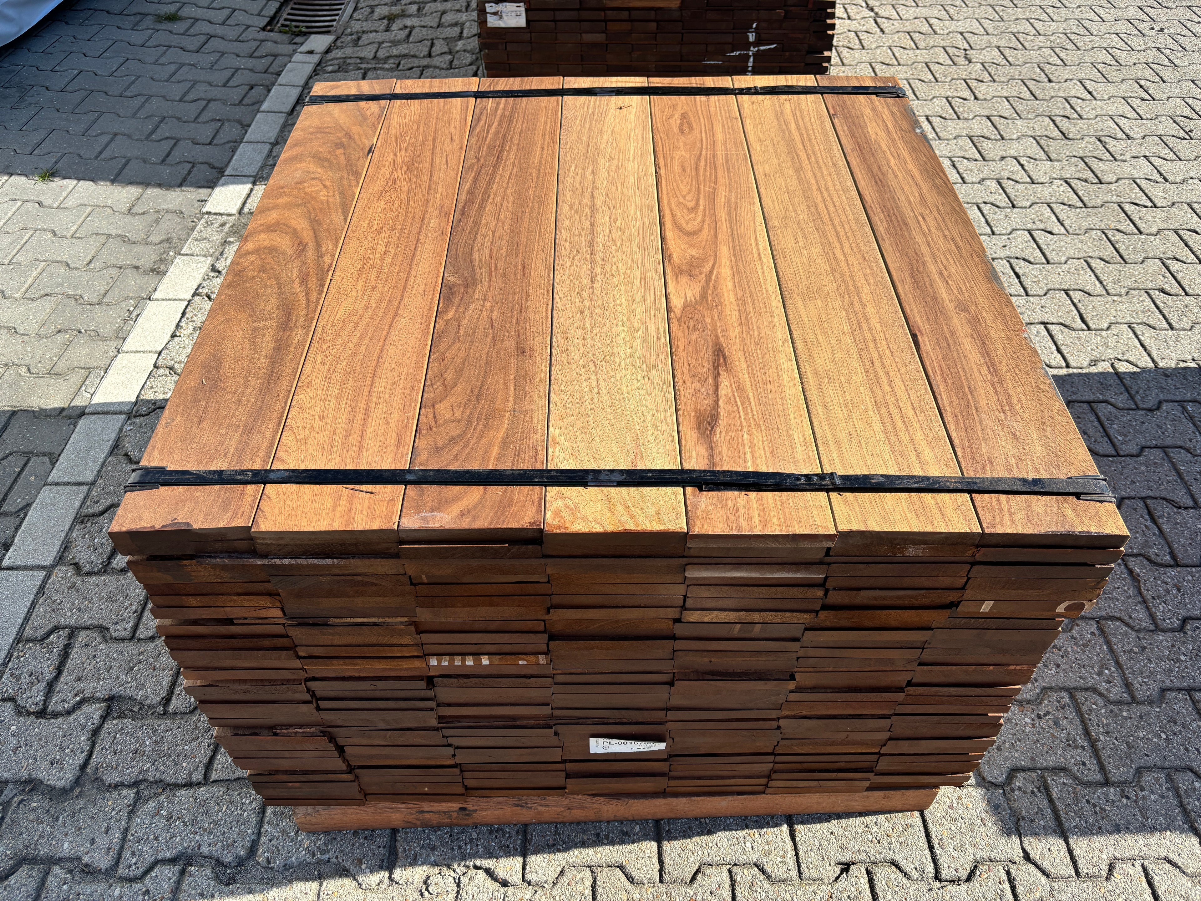Guyana Teak Planken Geschaafd 21x145mm - Lengte 100cm, 189 stuks