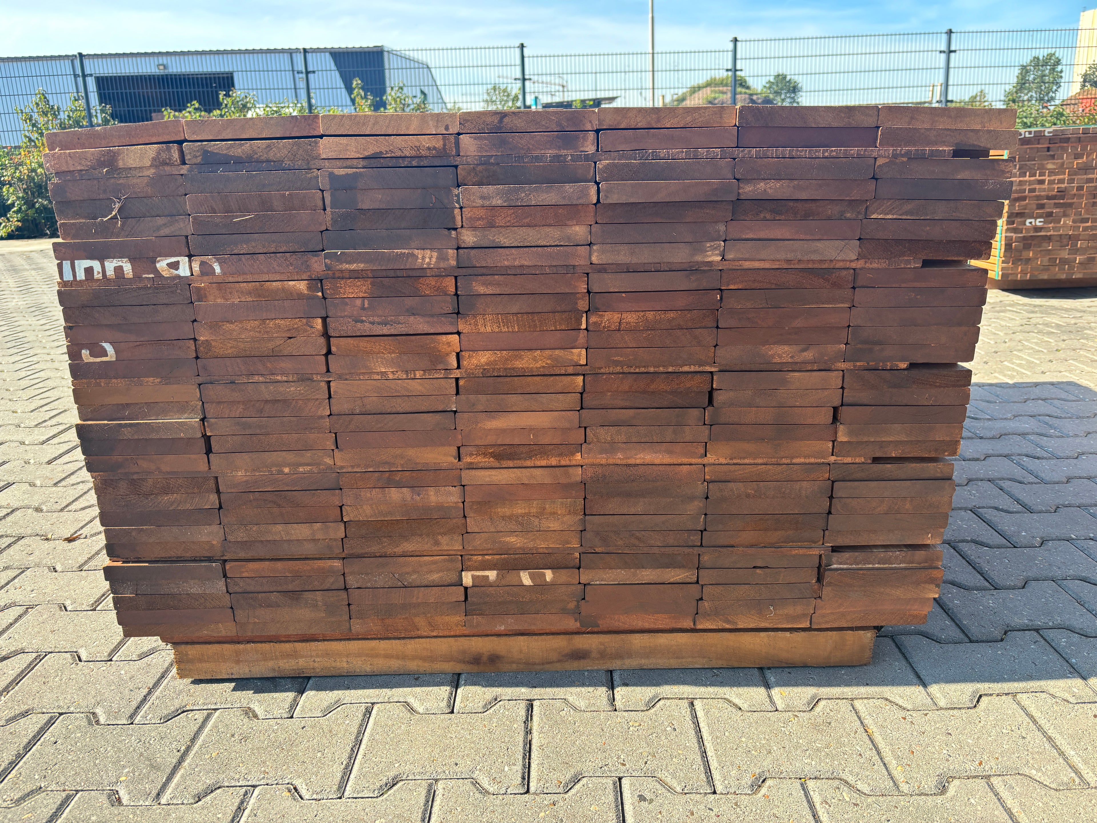 Guyana Teak Planken Geschaafd 21x145mm - Lengte 70-140cm, 357 stuks