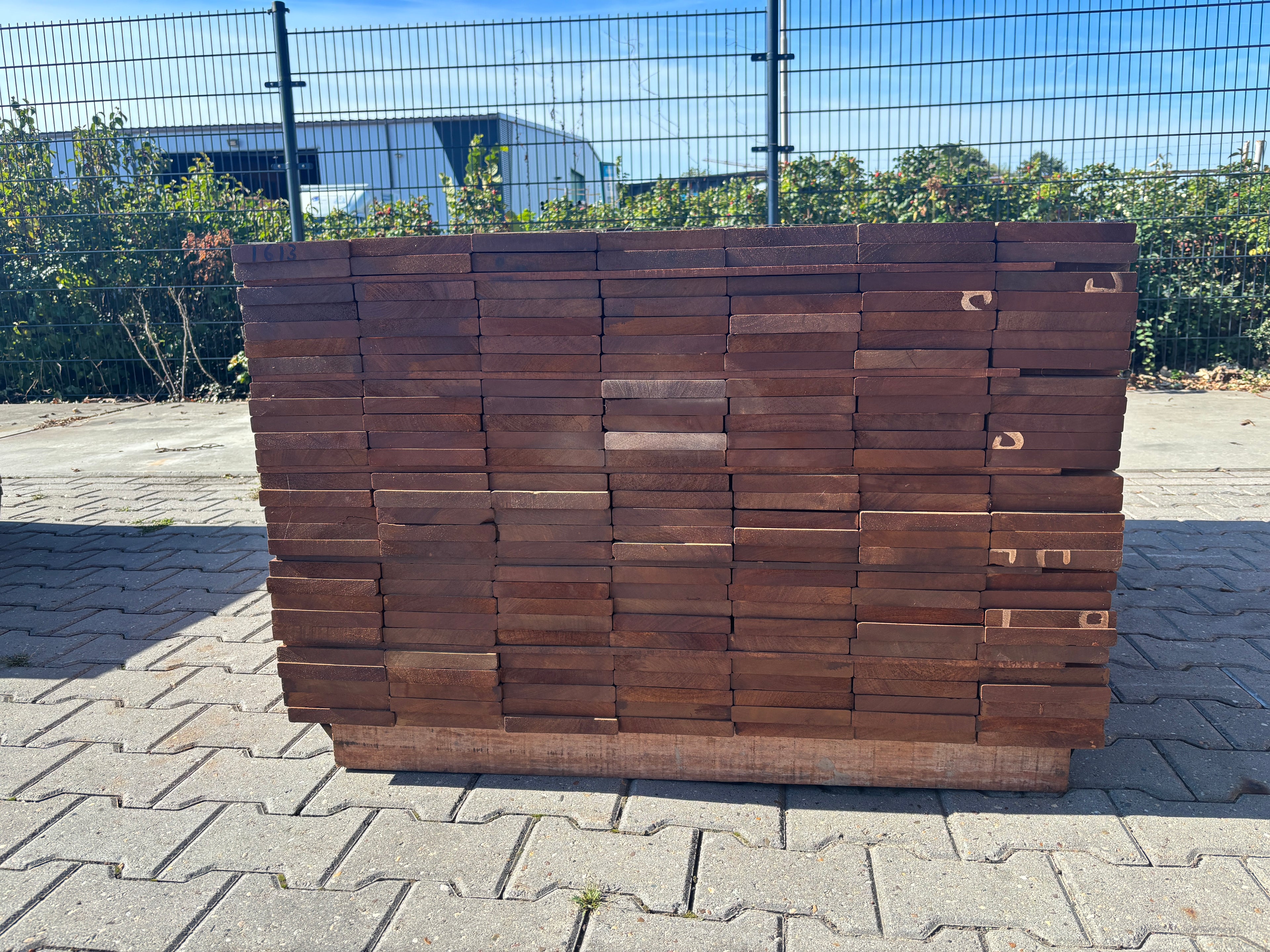Guyana Teak Planken Geschaafd 21x145mm - Lengte 70-140cm, 357 stuks