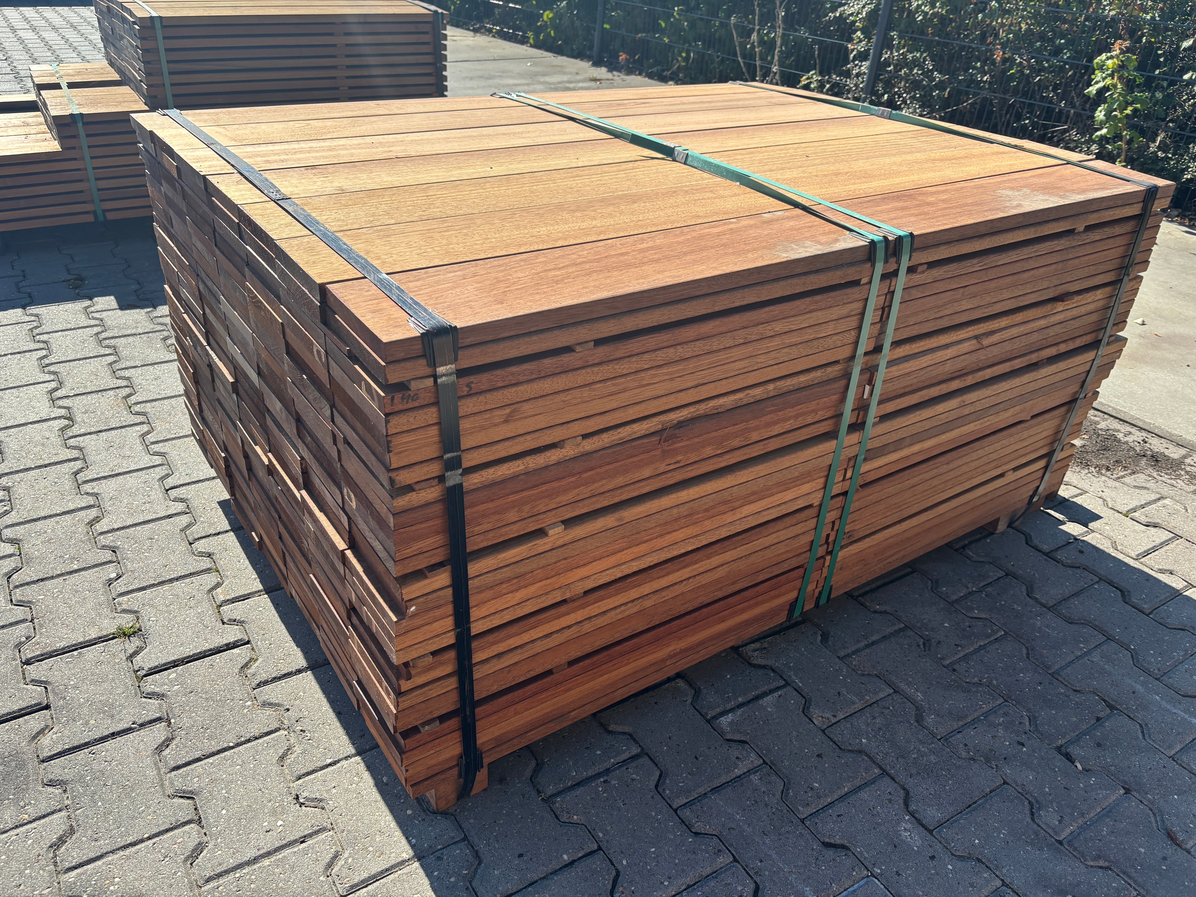 Guyana Teak Planken Geschaafd 21x145mm - Lengte 70-140cm, 357 stuks