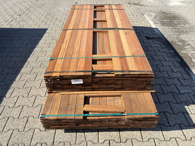 Guyana Teak Planken Geschaafd 25x70mm - Lengte 215-245cm, 174 stuks