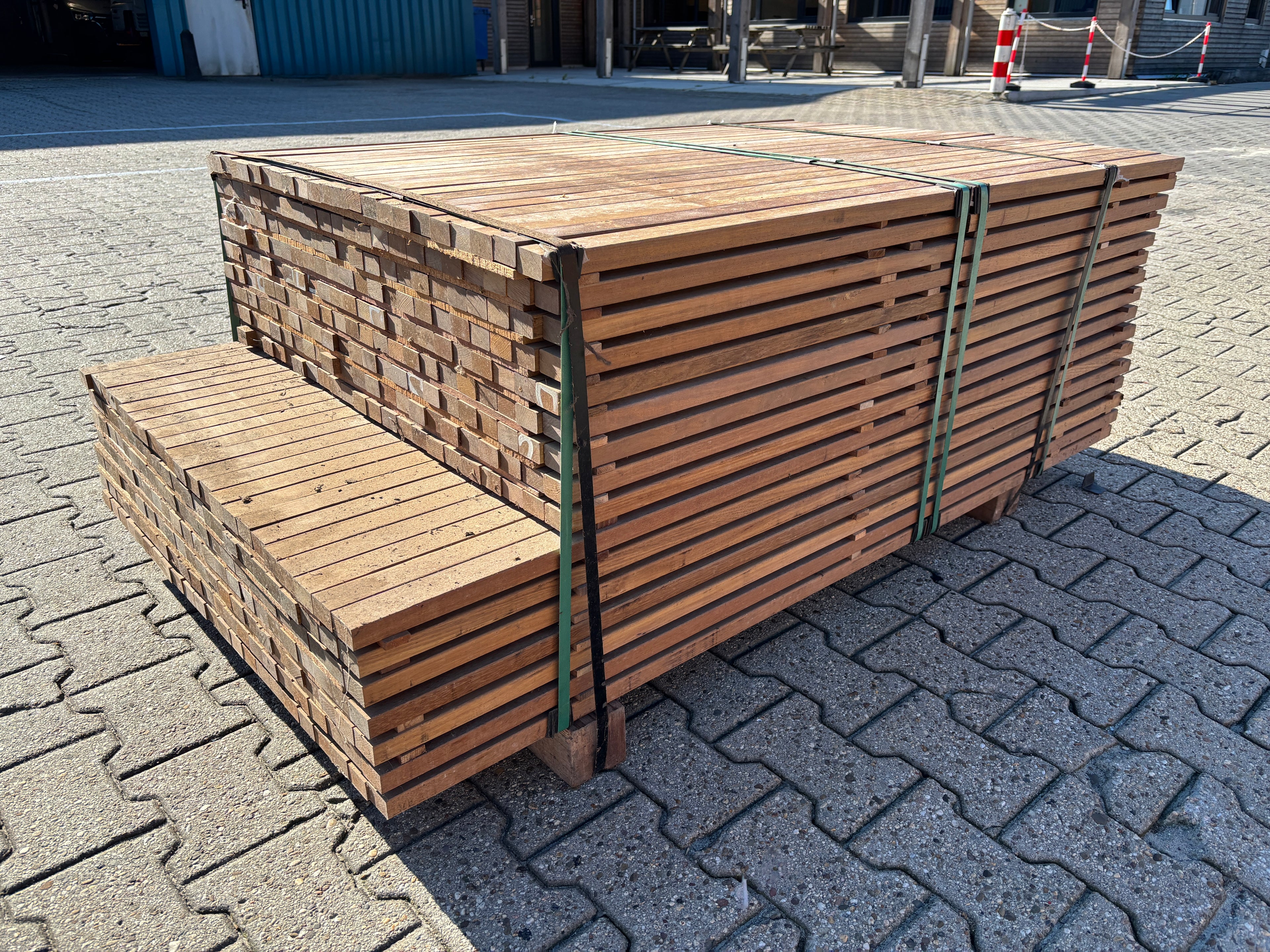 Guyana Ipé Latten Geschaafd 25x40mm - Lengte 65-155cm, 552 stuks