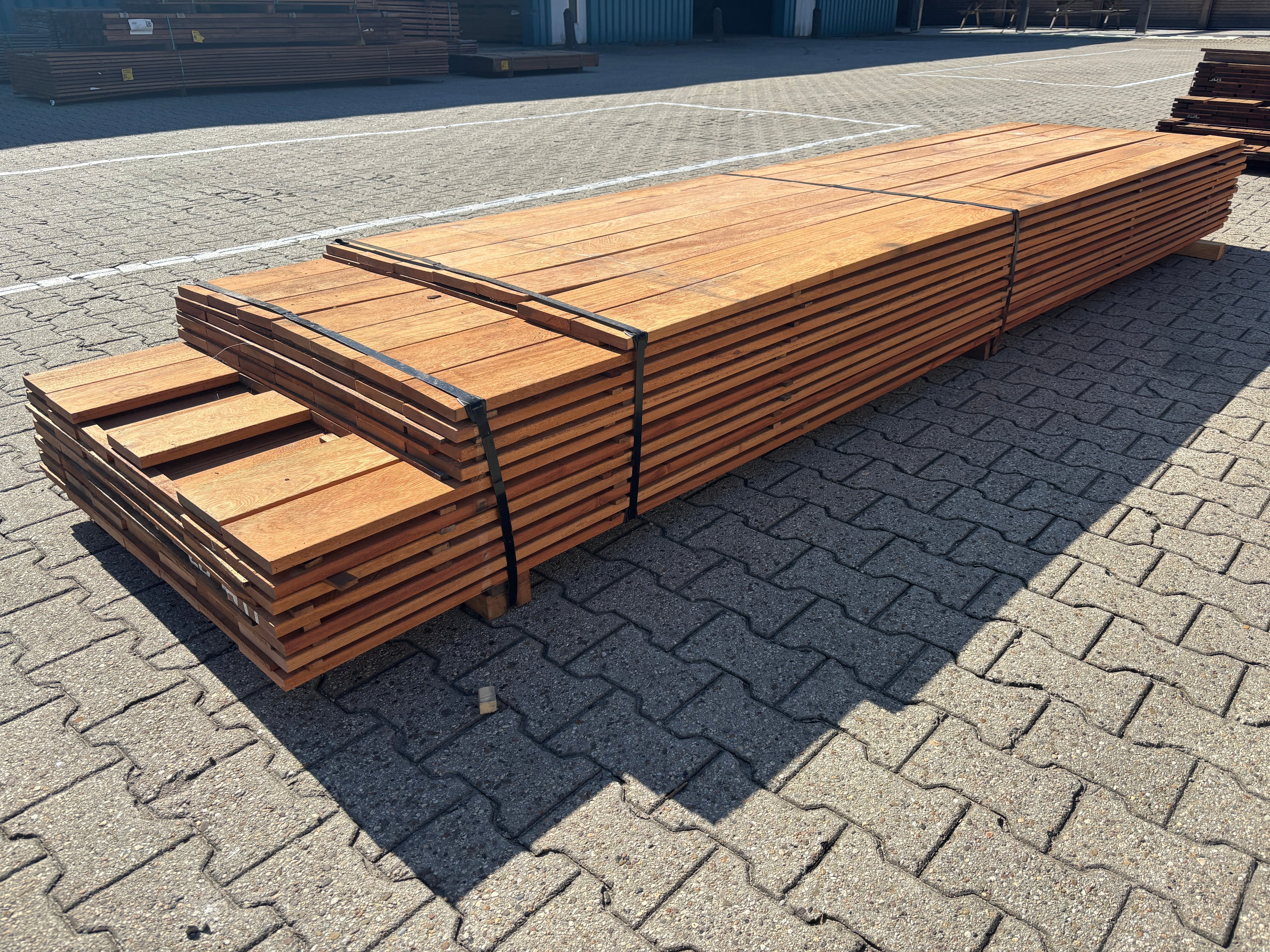 Angelim Pedra Planken Geschaafd 21x140mm - Lengte 365-430cm, 84 stuks