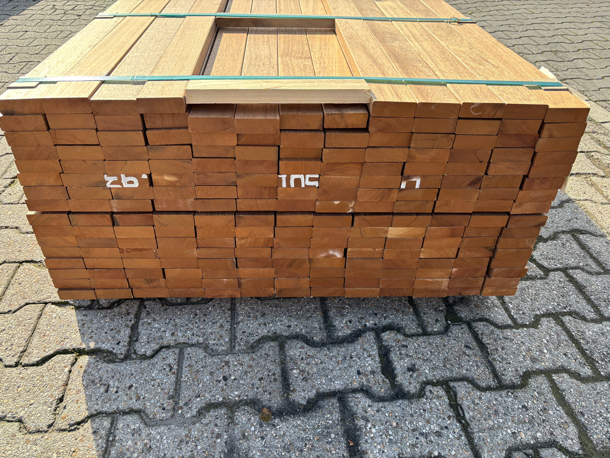 Guyana Teak Planken Geschaafd 25x70mm - Lengte 185cm, 204 stuks