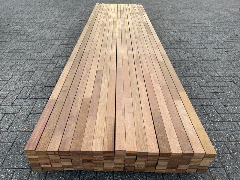Guyana Teak Regels Geschaafd Gevingerlast Gelamineerd 40x60mm
