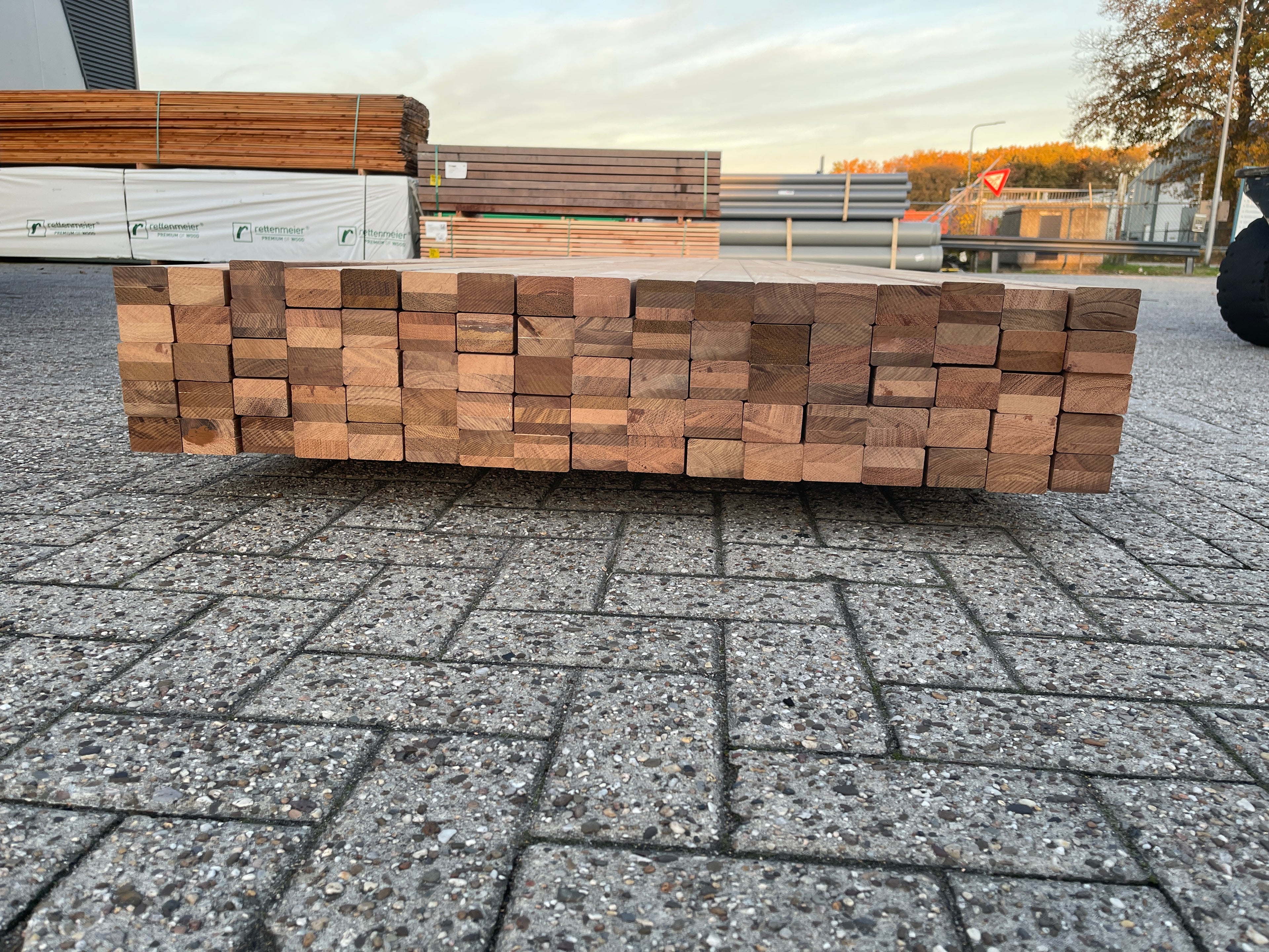 Guyana Teak Regels Geschaafd Gevingerlast Gelamineerd 40x60mm