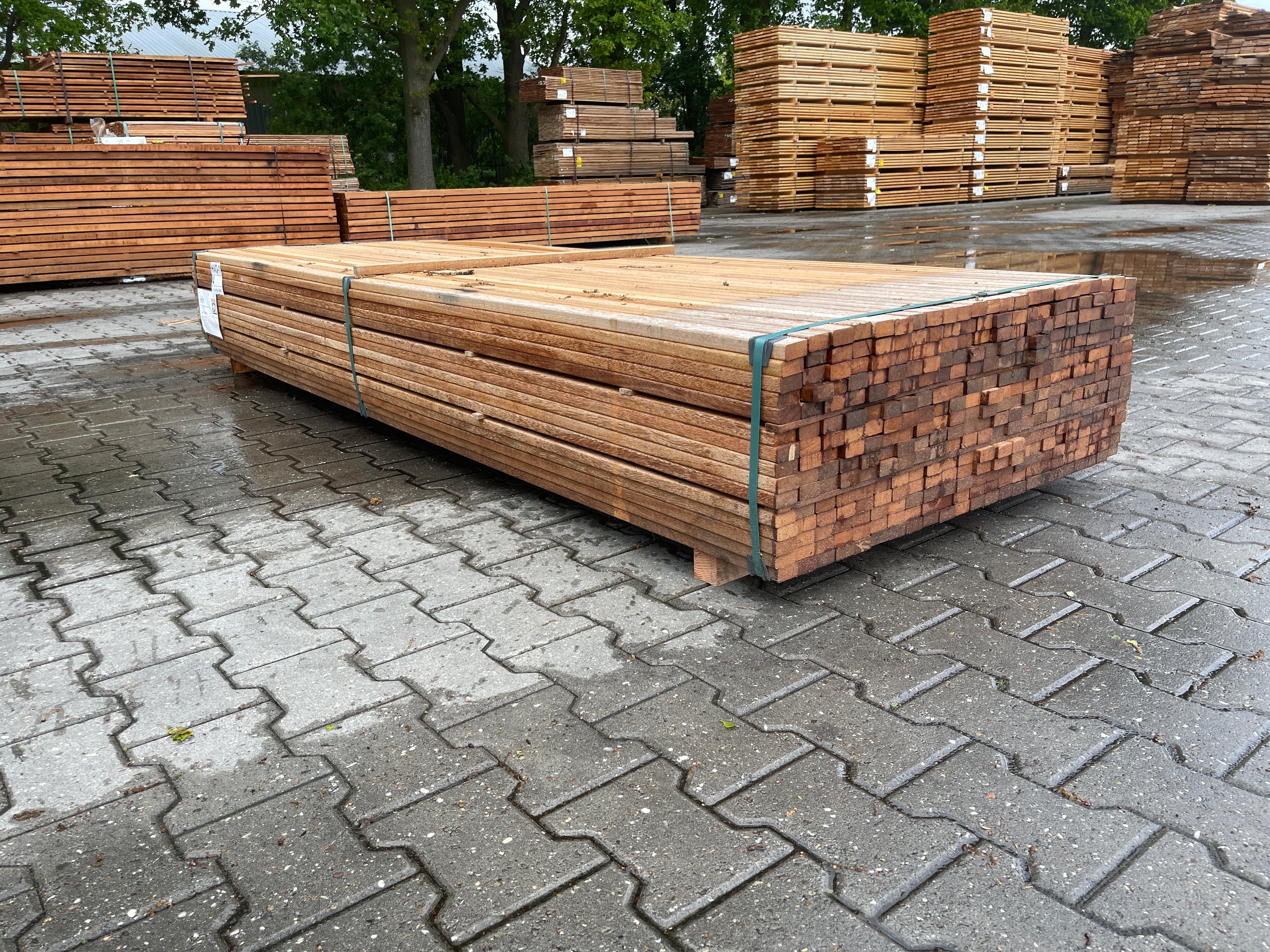 Angelim Pedra Latten Geschaafd 21x40mm - Lengte 275cm, 345 stuks