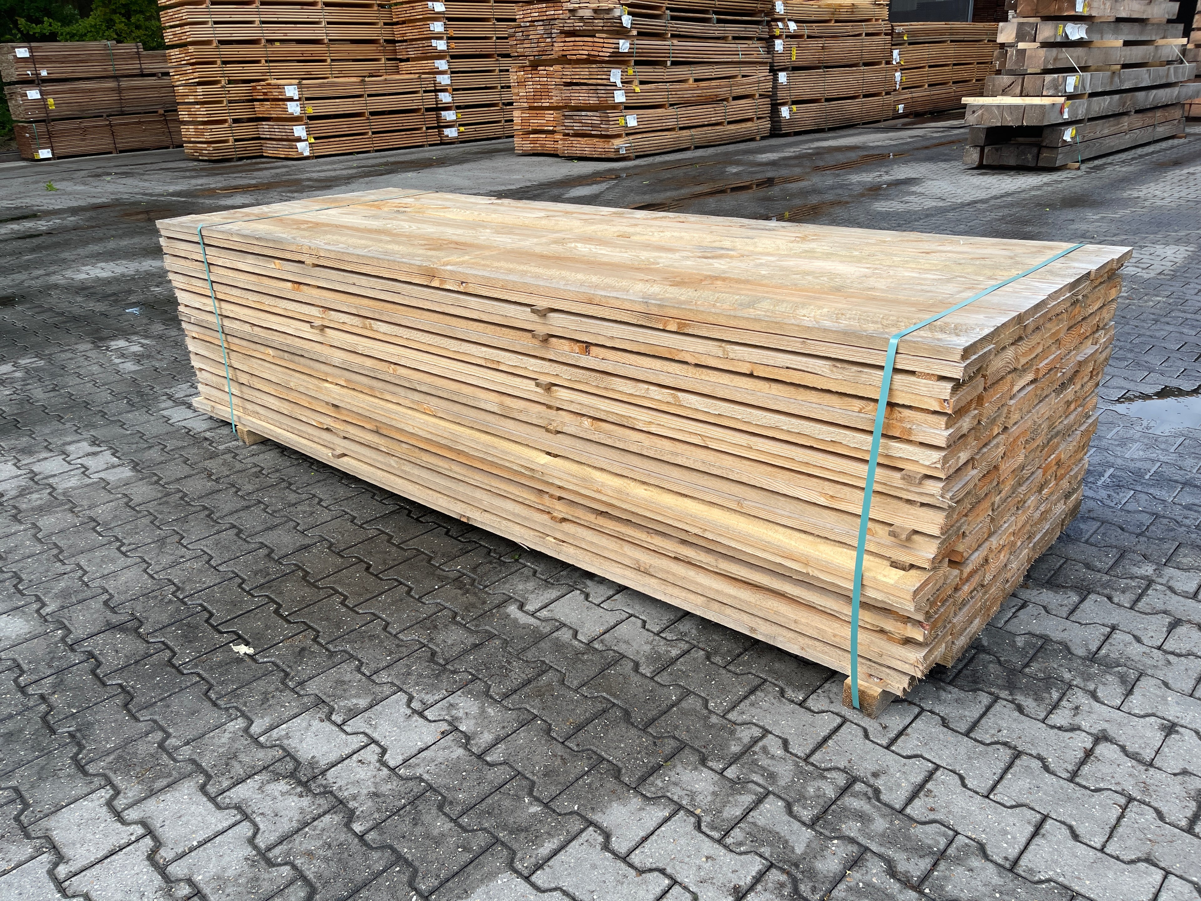 Douglas Planken Fijnbezaagd 25x150mm - Lengte 300cm, 168 stuks