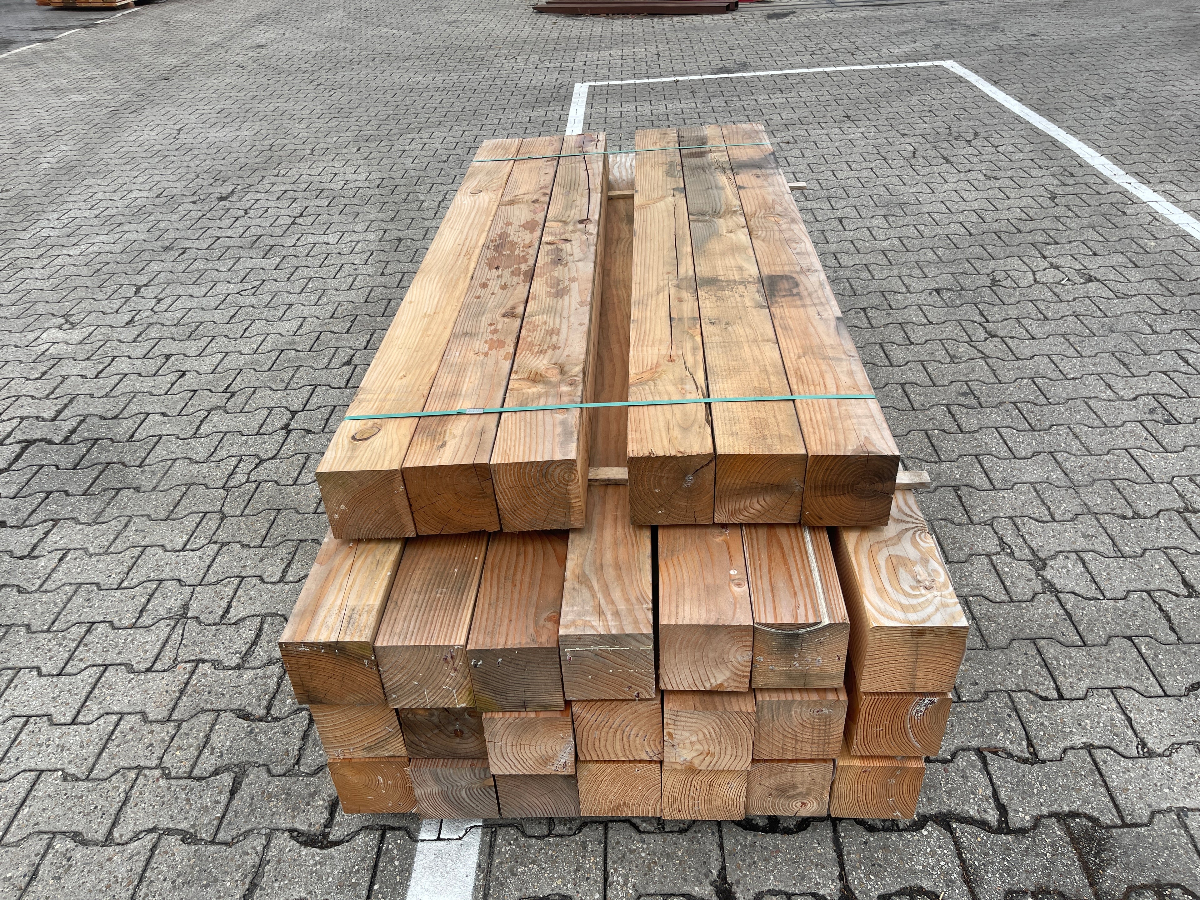 Douglas Balken Geschaafd 140x140mm - Lengte 6/200cm, 21/250cm