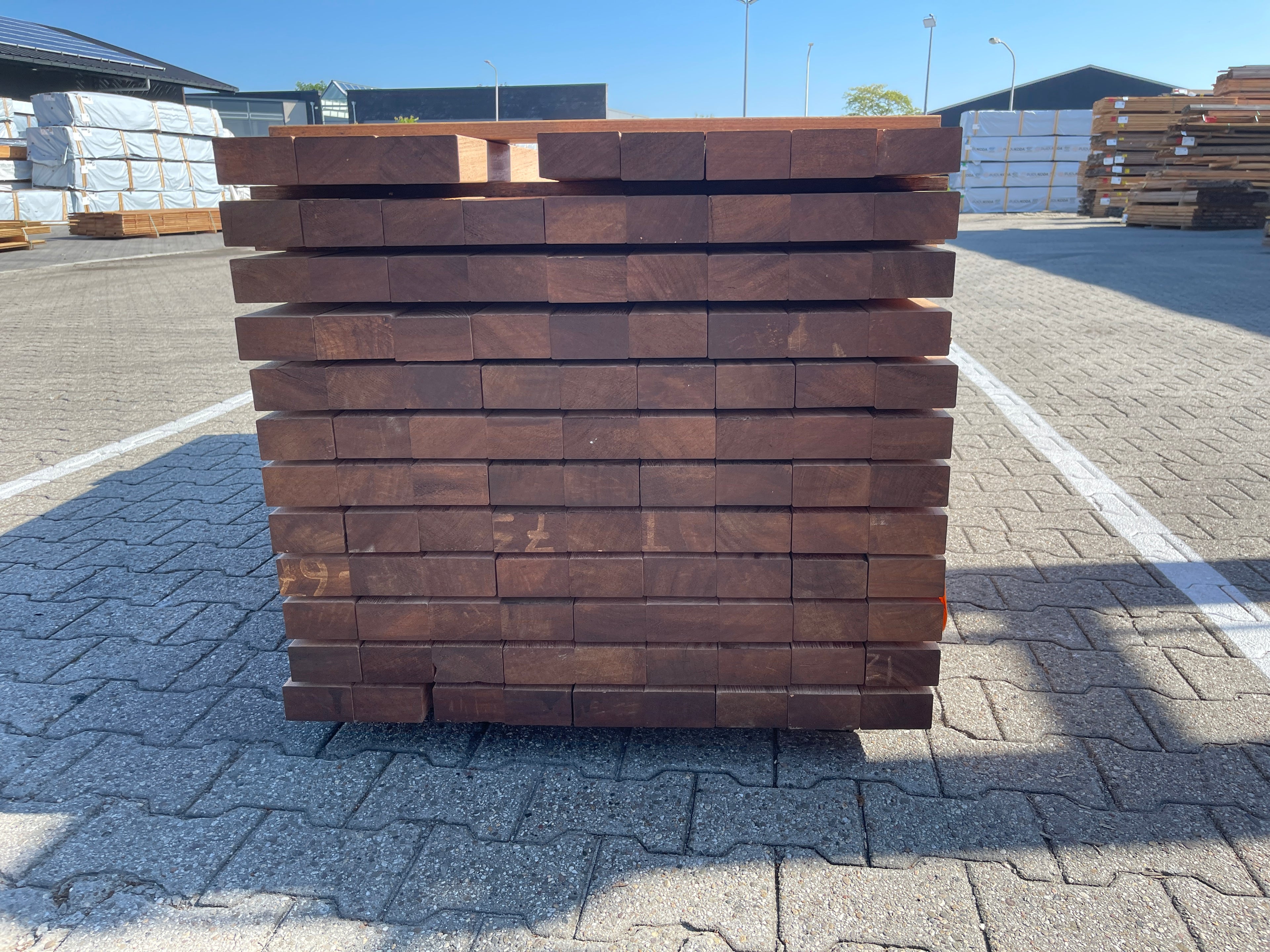 Angelim Pedra Balken Geschaafd 50x100mm - Lengte 31/160cm, 76/190cm