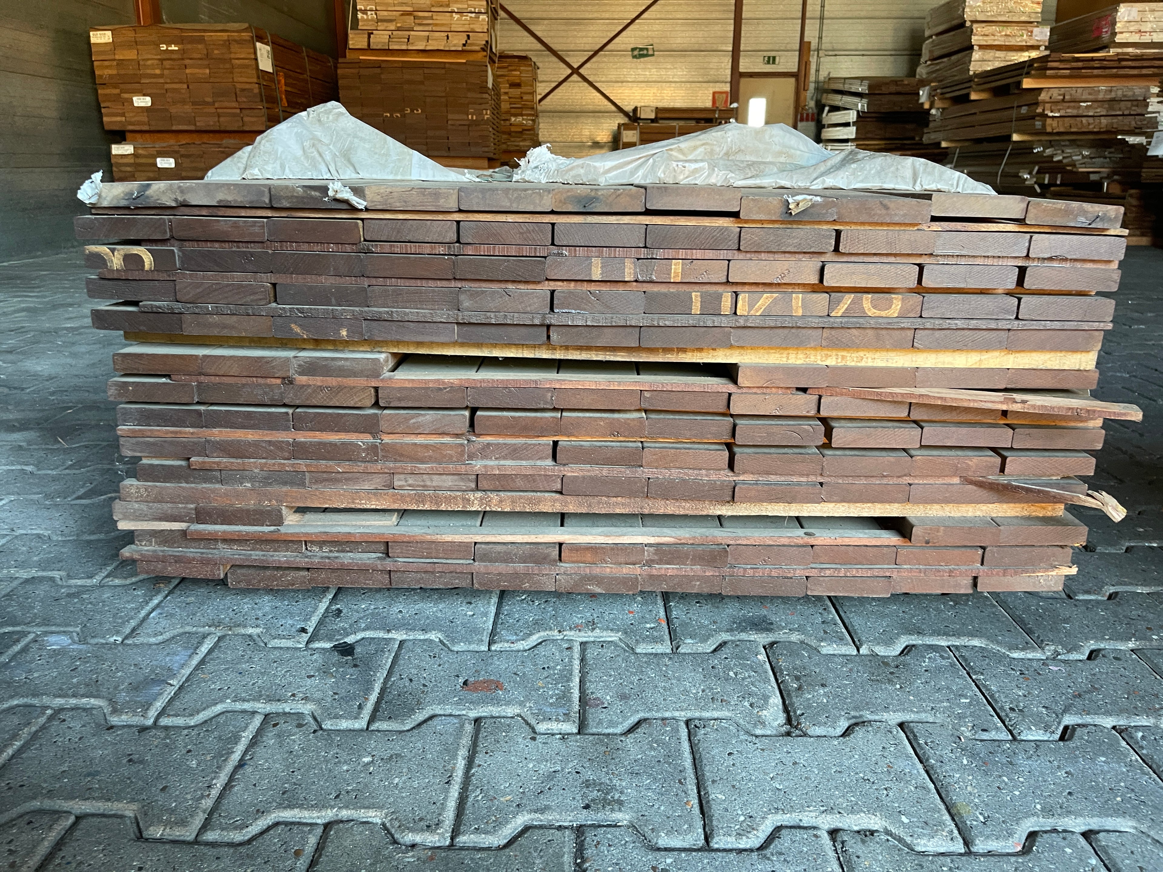 Guyana Ipé Planken Geschaafd 21x90mm - lengte 55/425cm, 51/455cm, 26/485cm