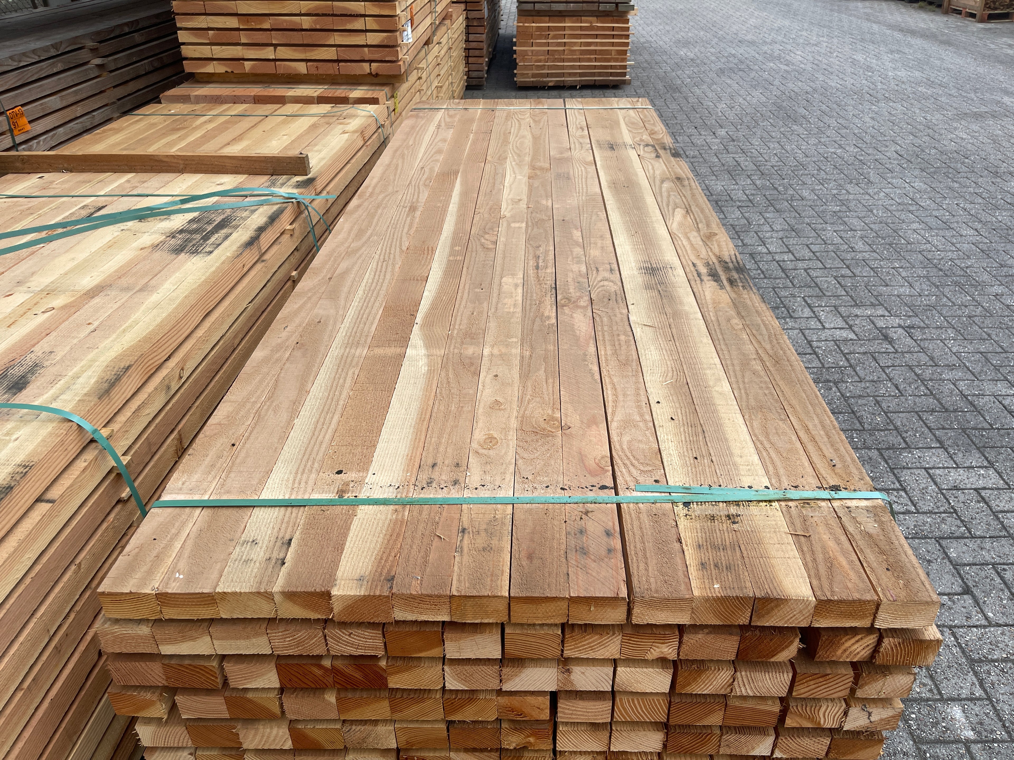 Douglas Regels Fijnbezaagd 50x75mm - lengte 300cm, 154 stuks