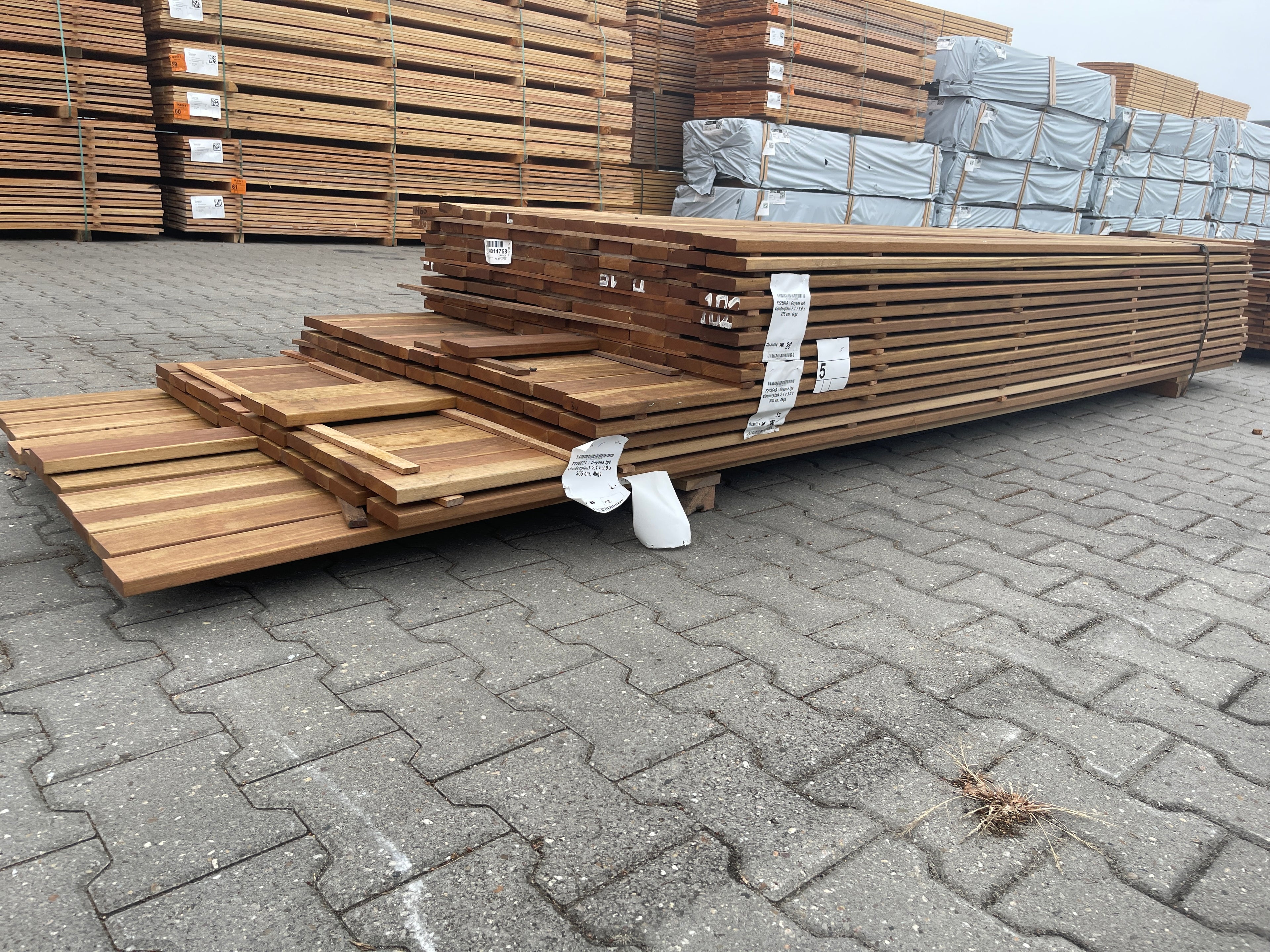 Guyana Ipé Geschaafd 21x90mm (Country Grade) - lengte 87/275cm, 32/305cm, 23/335cm, 12/365cm