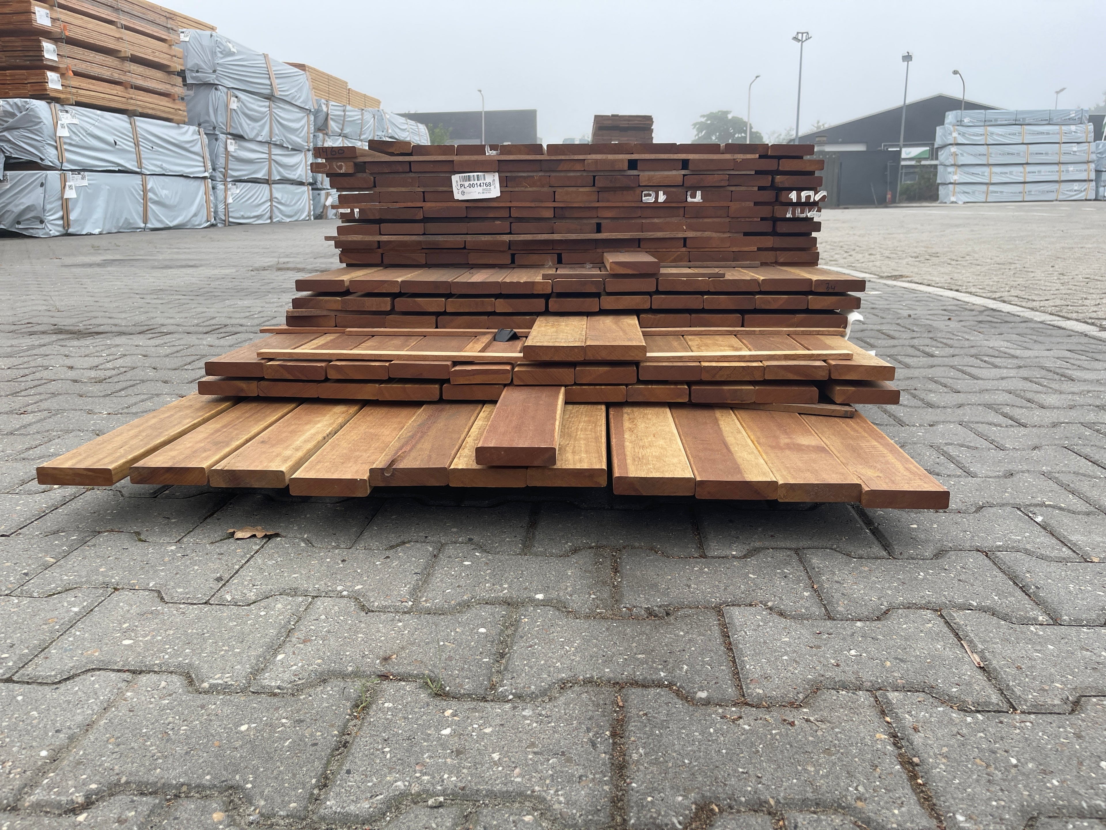 Guyana Ipé Geschaafd 21x90mm (Country Grade) - lengte 87/275cm, 32/305cm, 23/335cm, 12/365cm