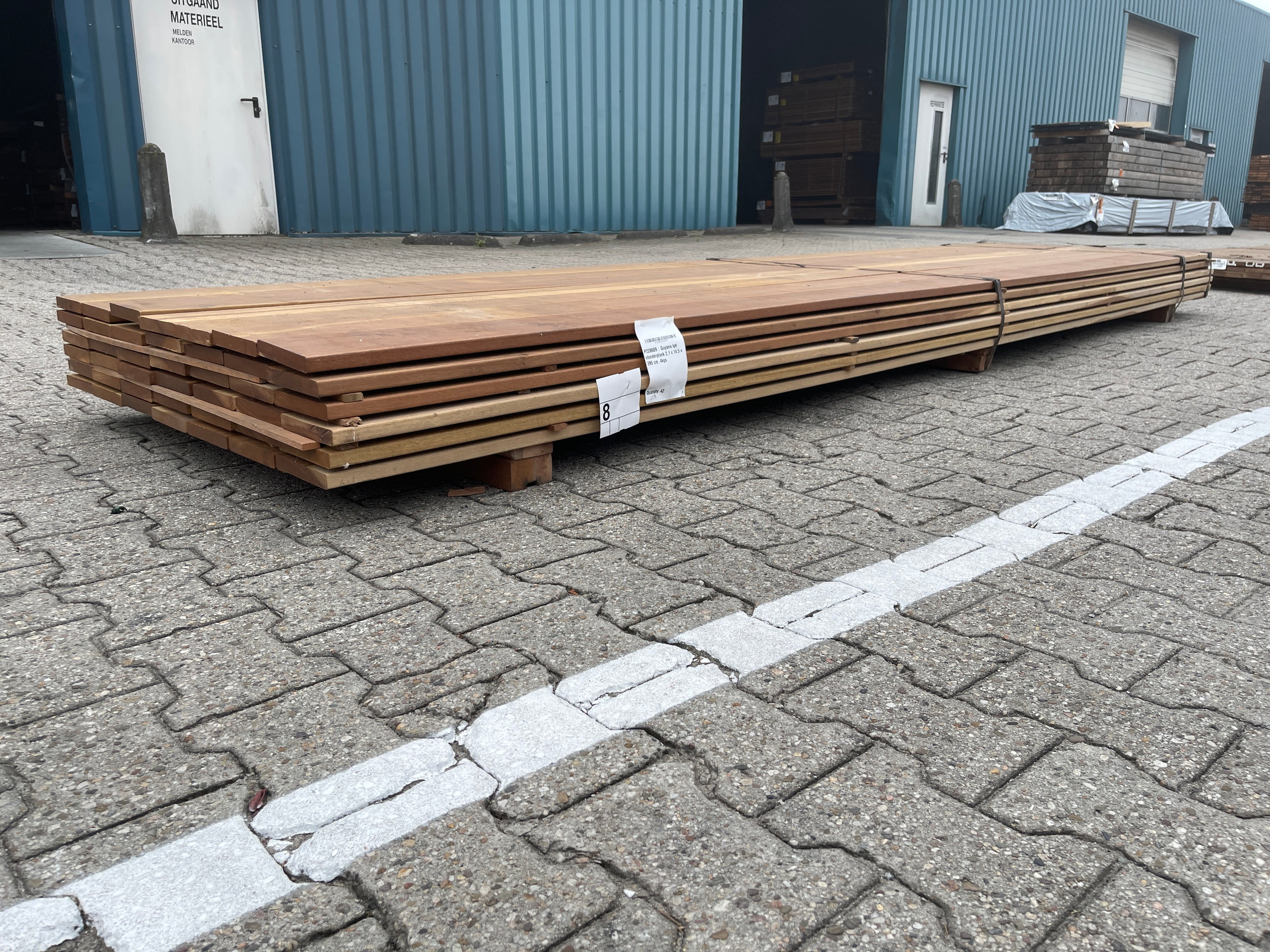 Guyana Ipé Geschaafd 21x140mm (Country Grade) - lengte 395cm, 42 stuks