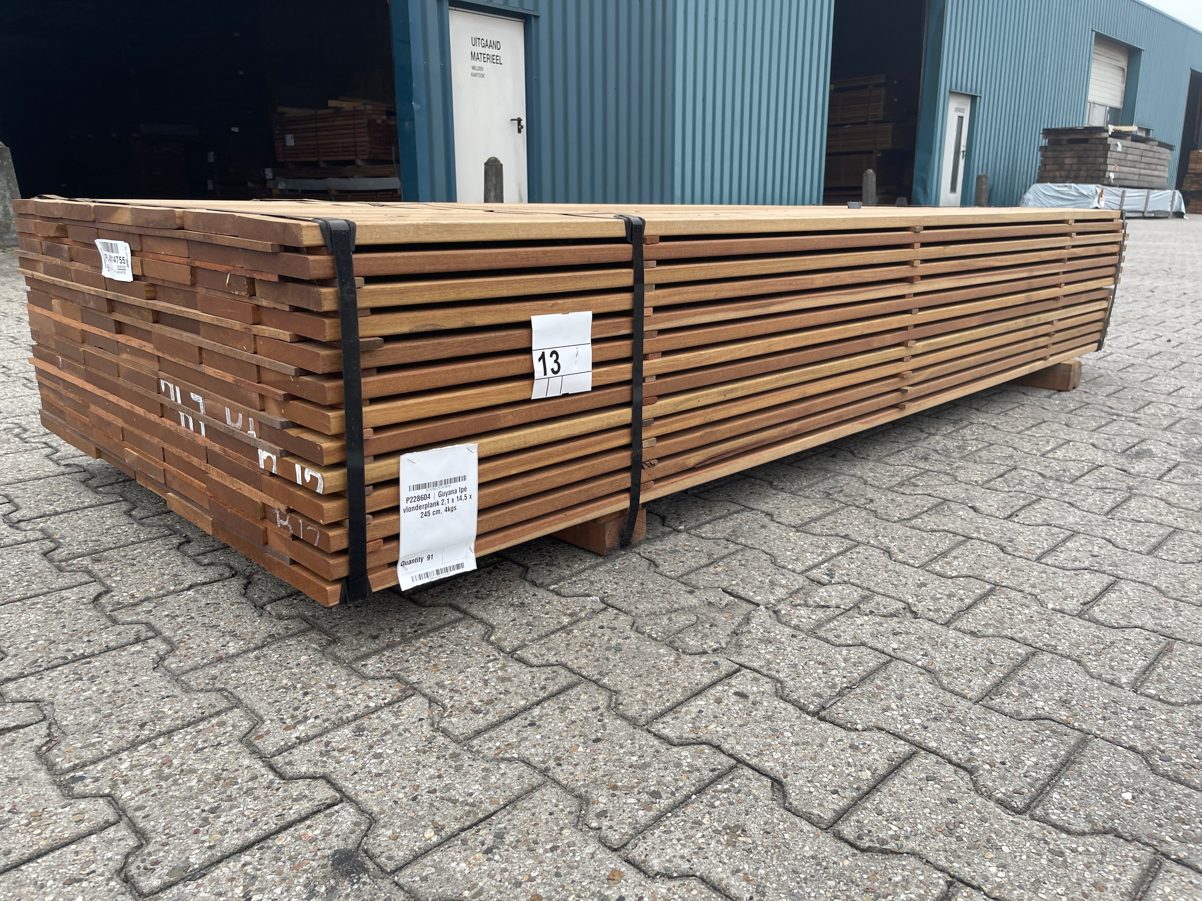 Guyana Ipé Geschaafd 21x140mm (Country Grade) - lengte 245cm, 91 stuks