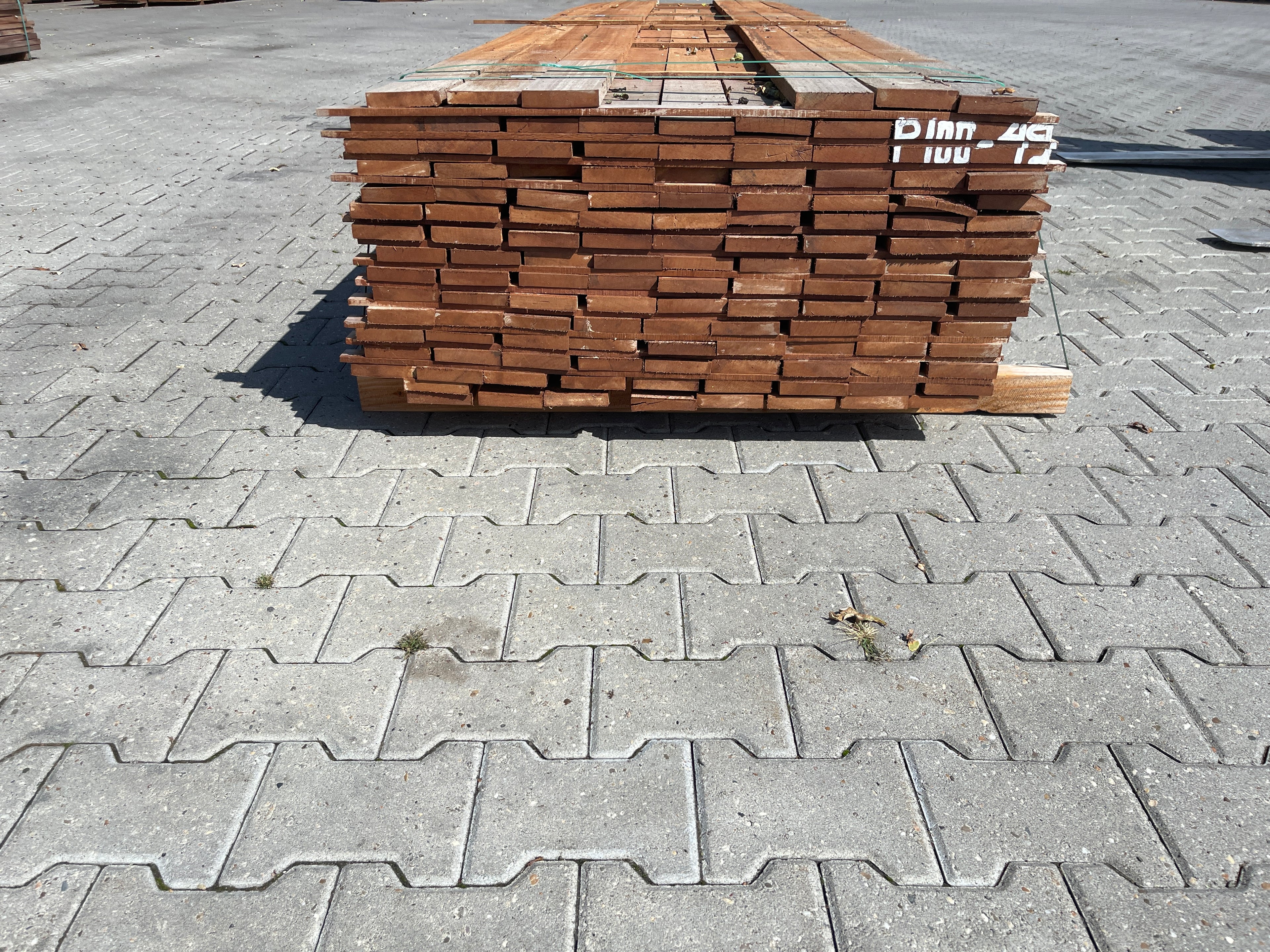 Guyana Teak Beschoeiingsplanken 20x100mm - lengte 400cm, 132 stuks
